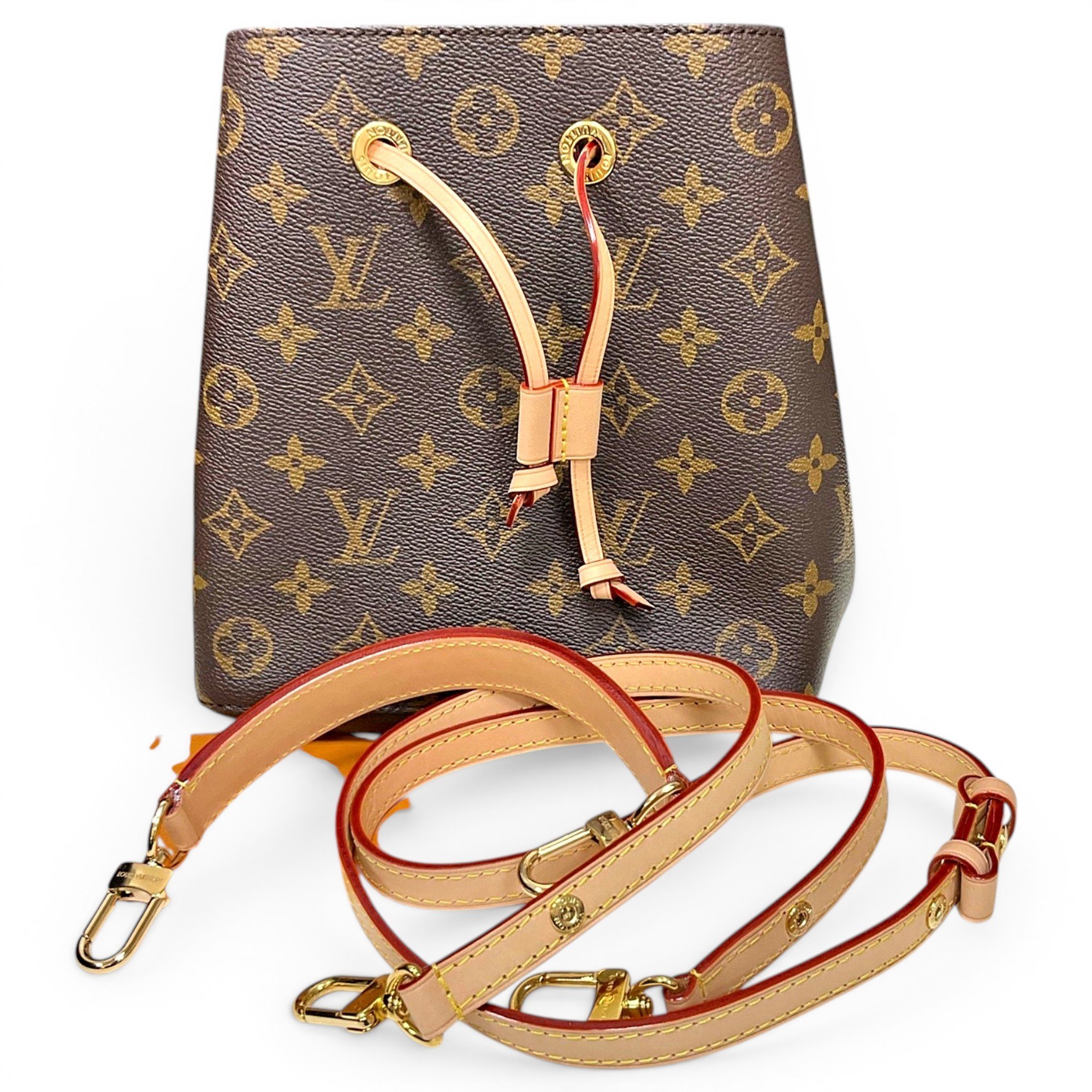 NéoNoé BB leather handbag