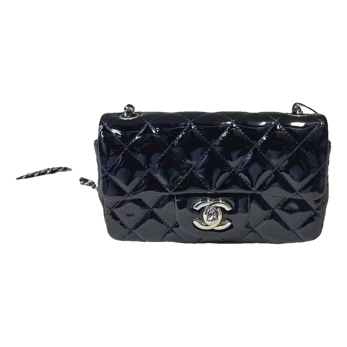 Timeless/Classique leather crossbody bag