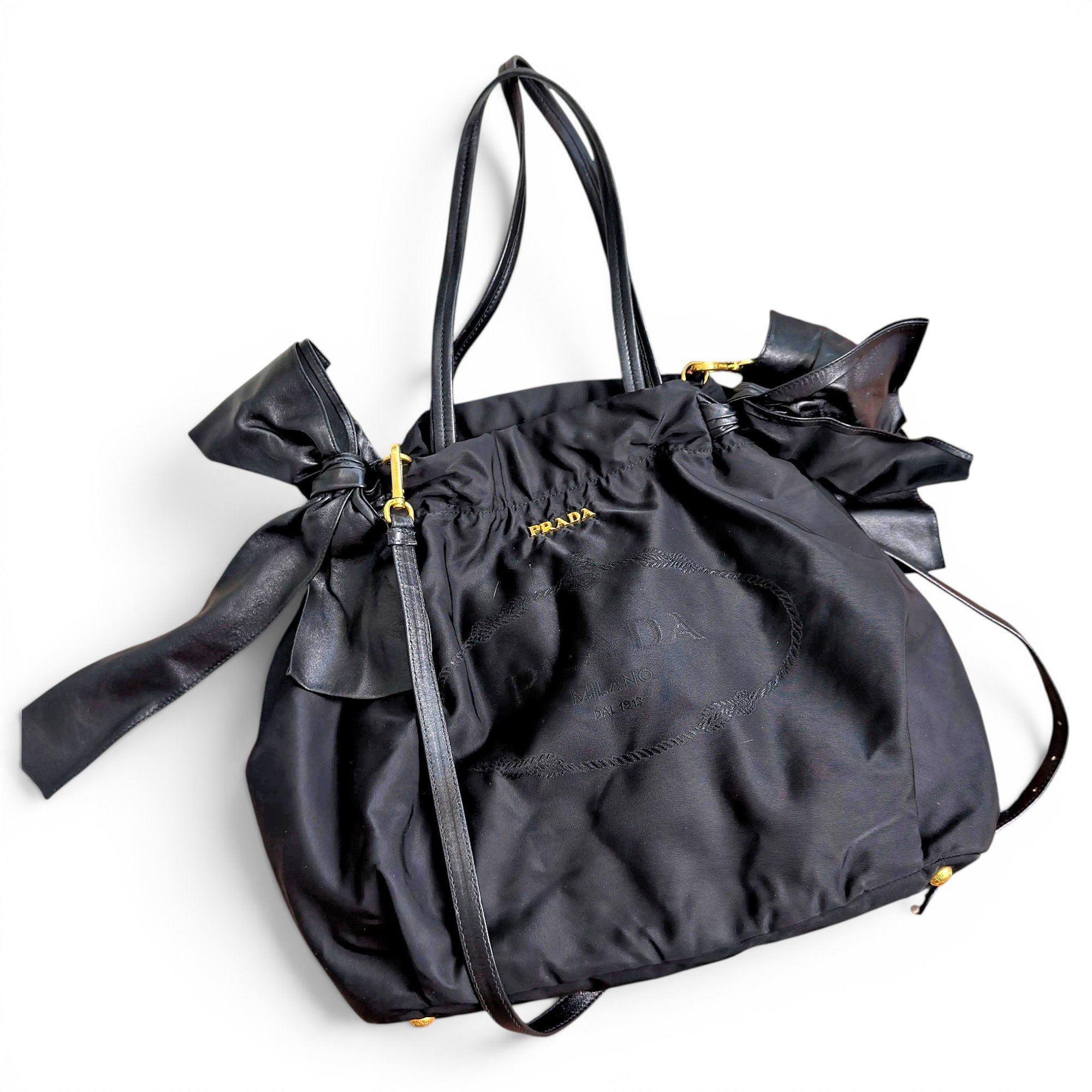 Leather handbag