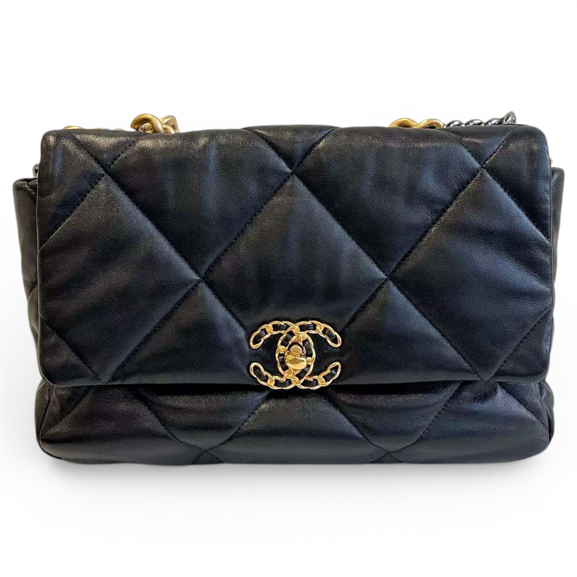 Chanel 19 leather handbag