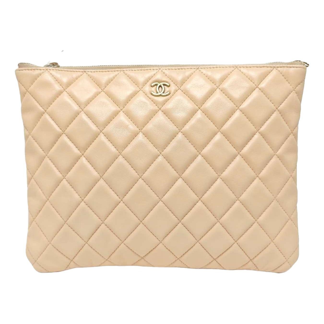 Timeless/Classique leather clutch bag