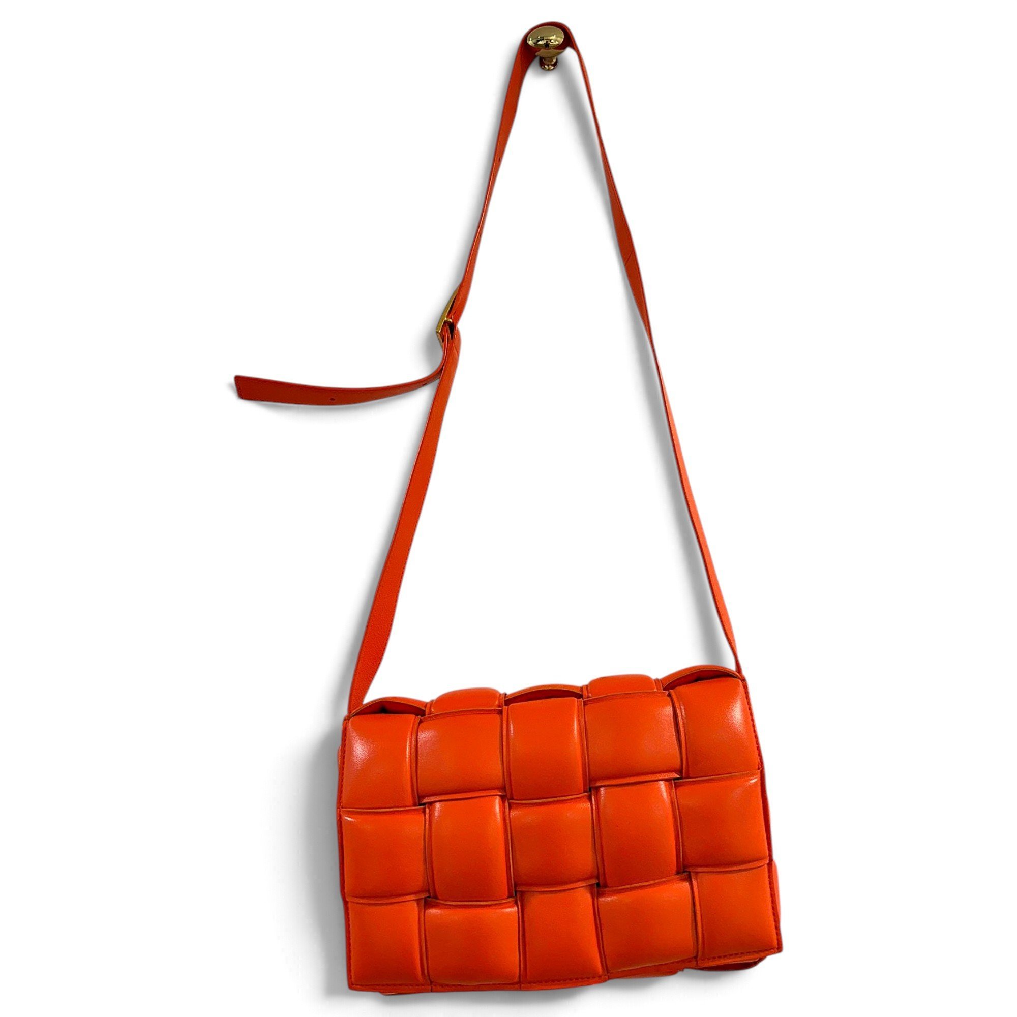Cassette leather crossbody bag