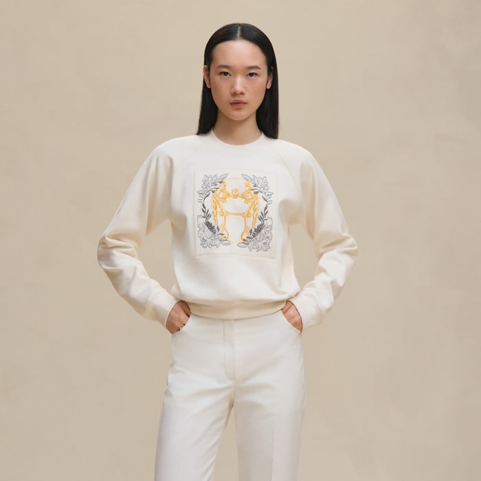 Blanc Cassé "Della Cavalleria" Raglan Sleeve Embroidered Sweatshirt