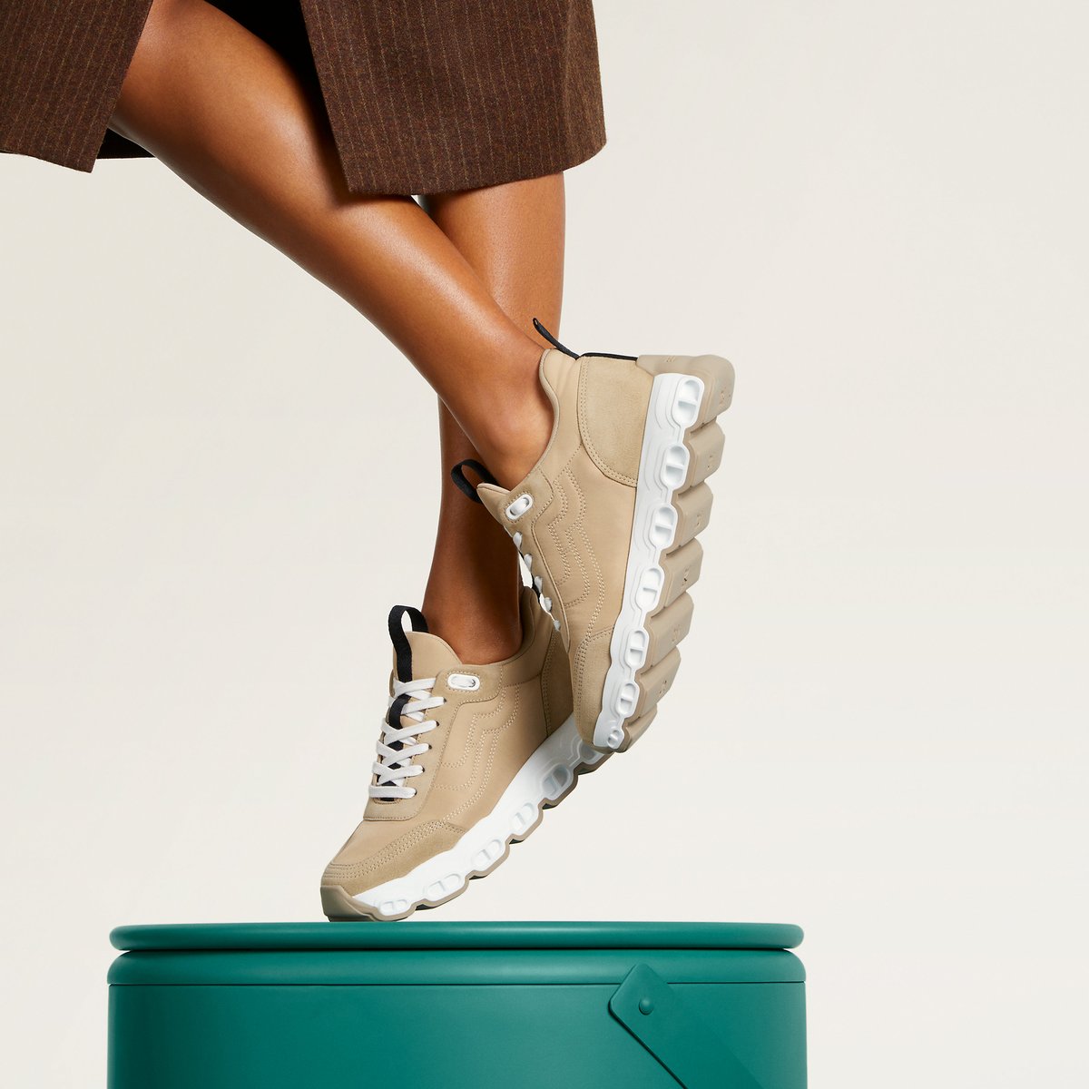 Beige Lin Impulse Sneaker