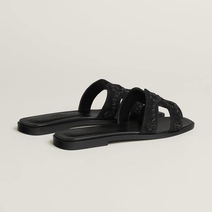 Noir Oran Sandal