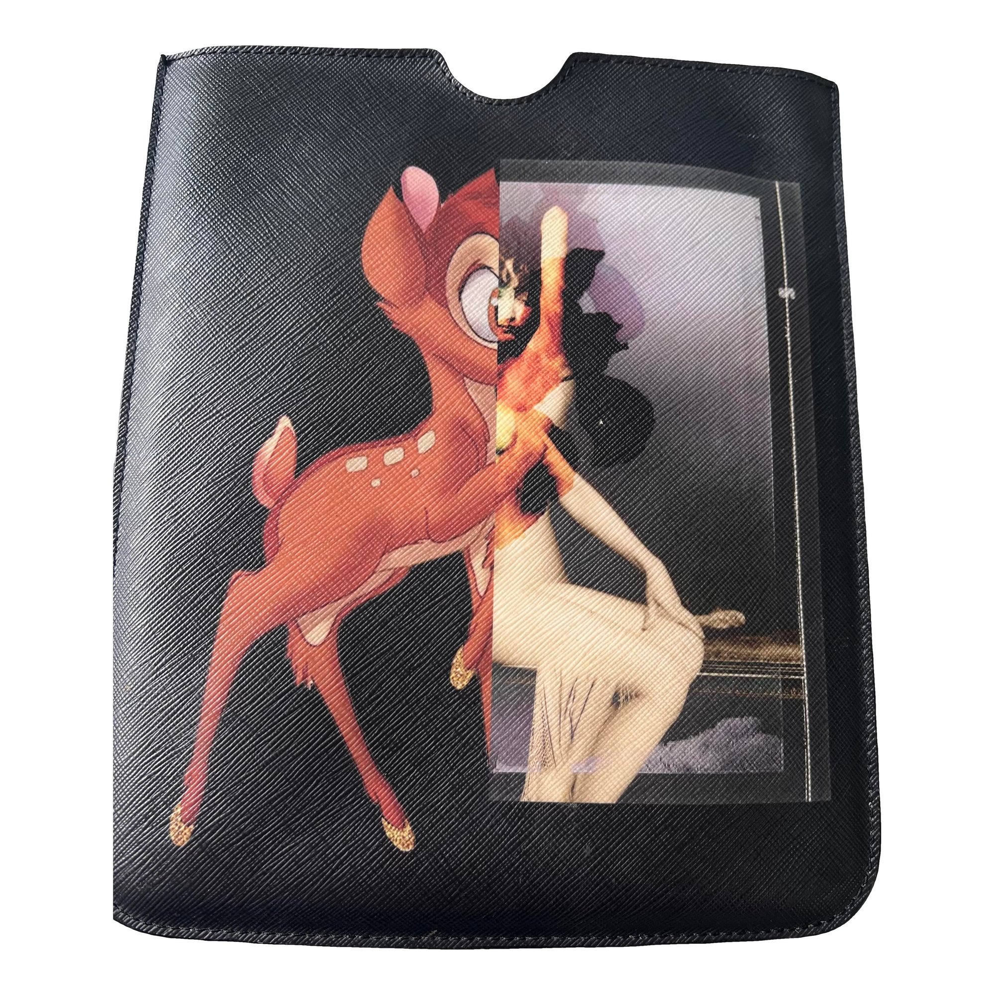 Leather clutch bag