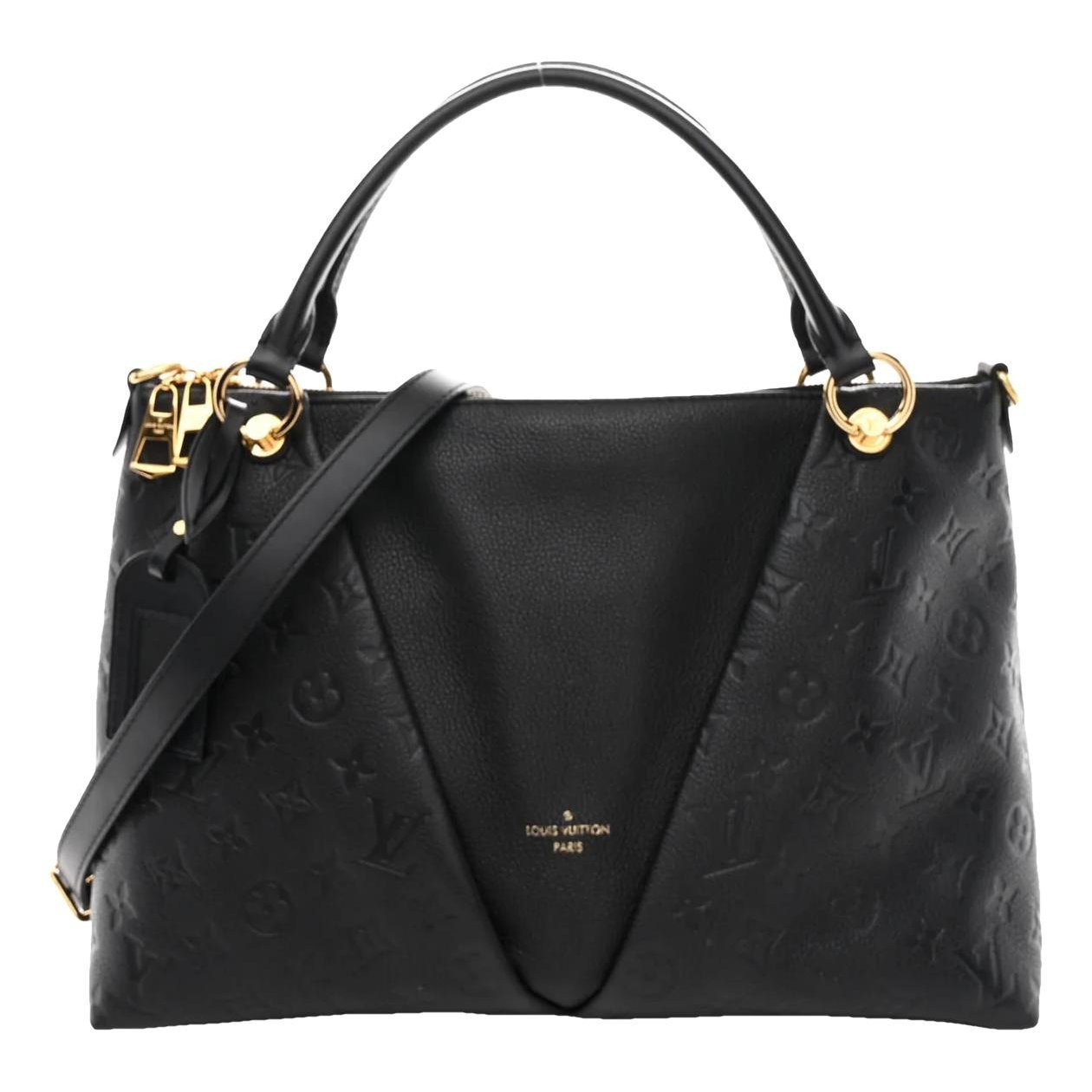 Louis Vuitton Tote V leather handbag