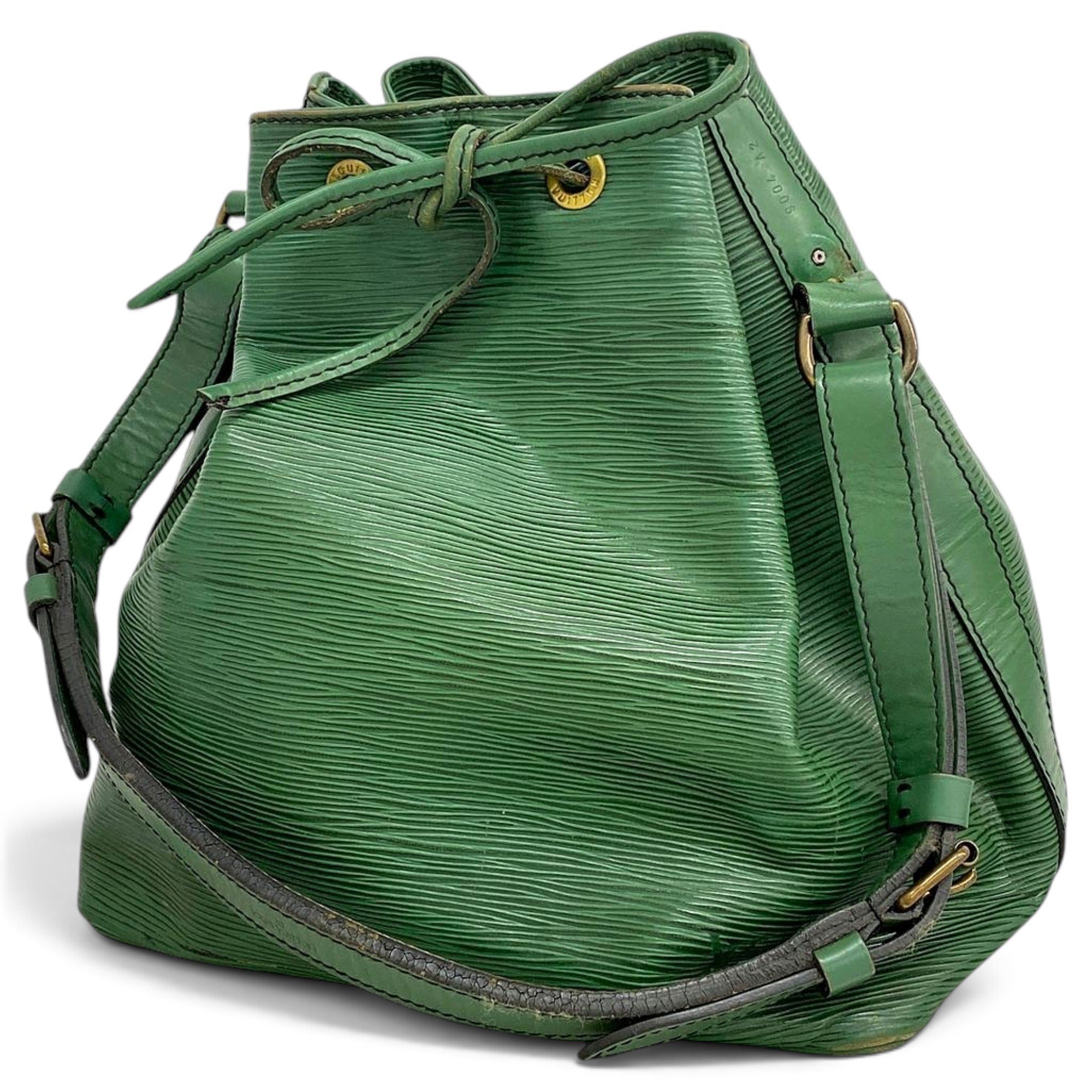 Noé leather bag