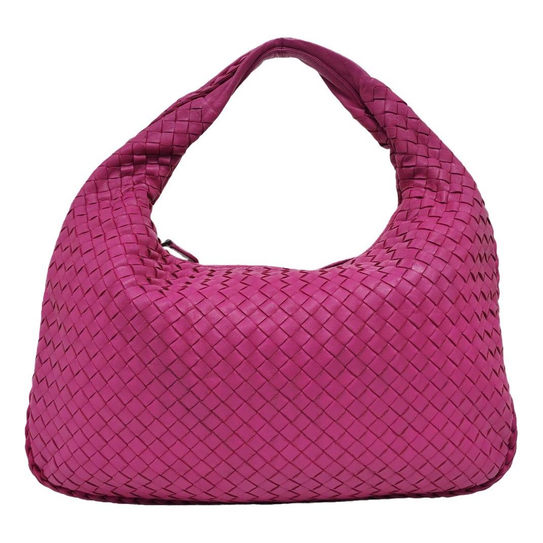 Veneta leather handbag