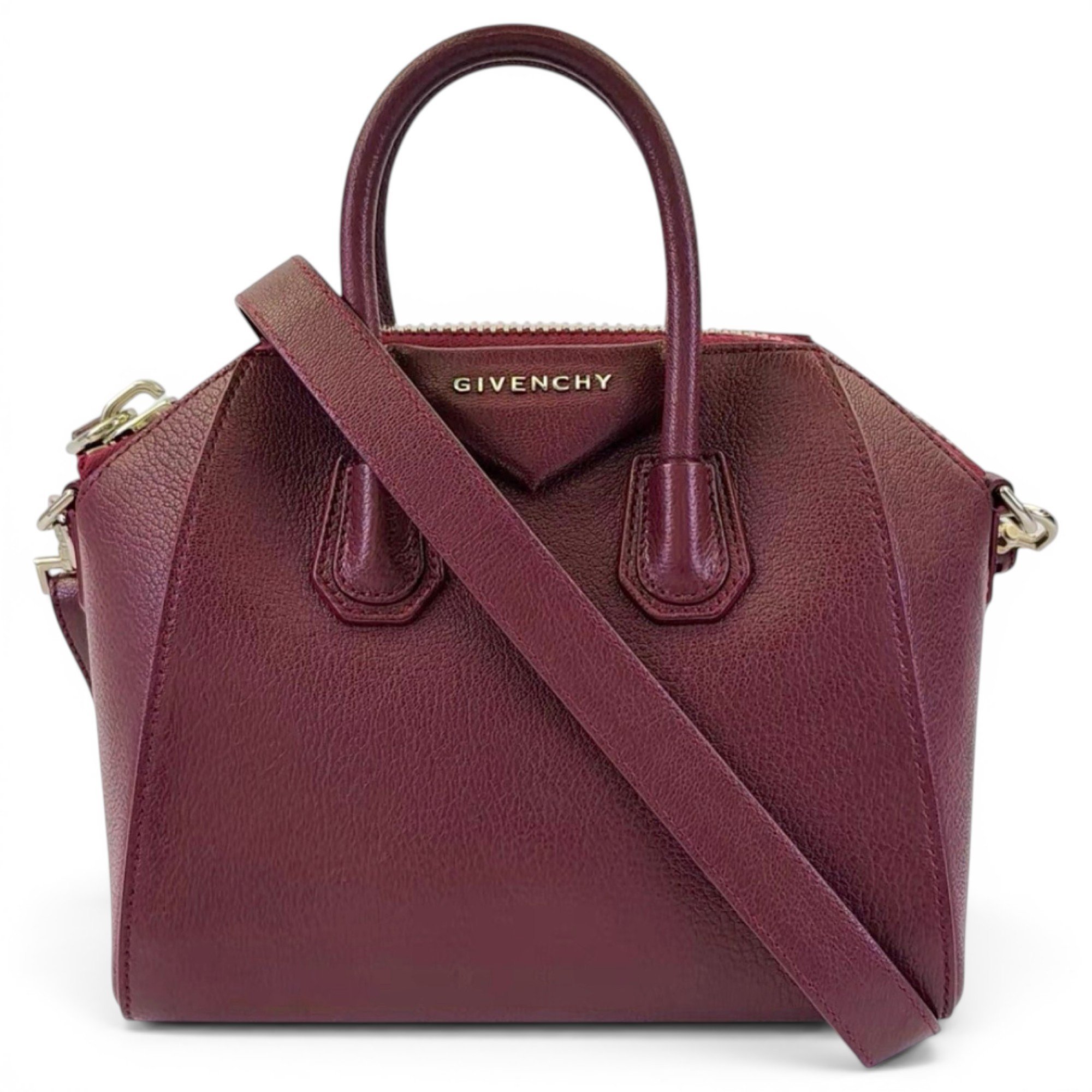 Antigona leather handbag