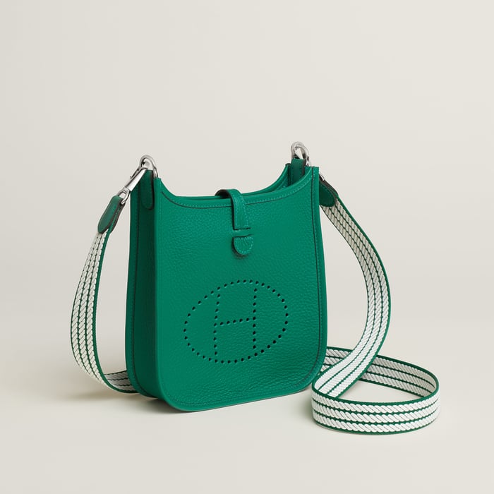 Evelyne 16 Amazone 백