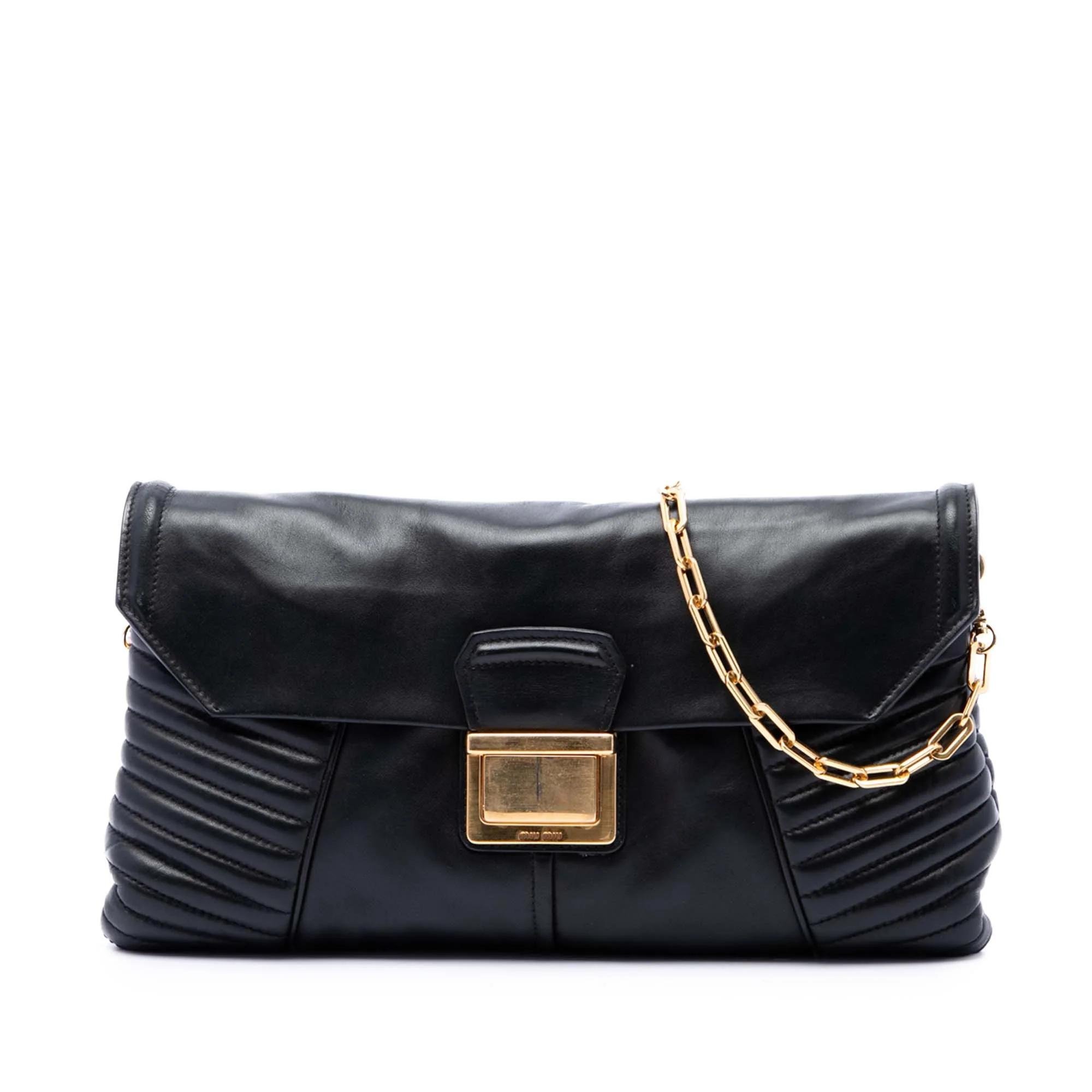Matelassé leather handbag