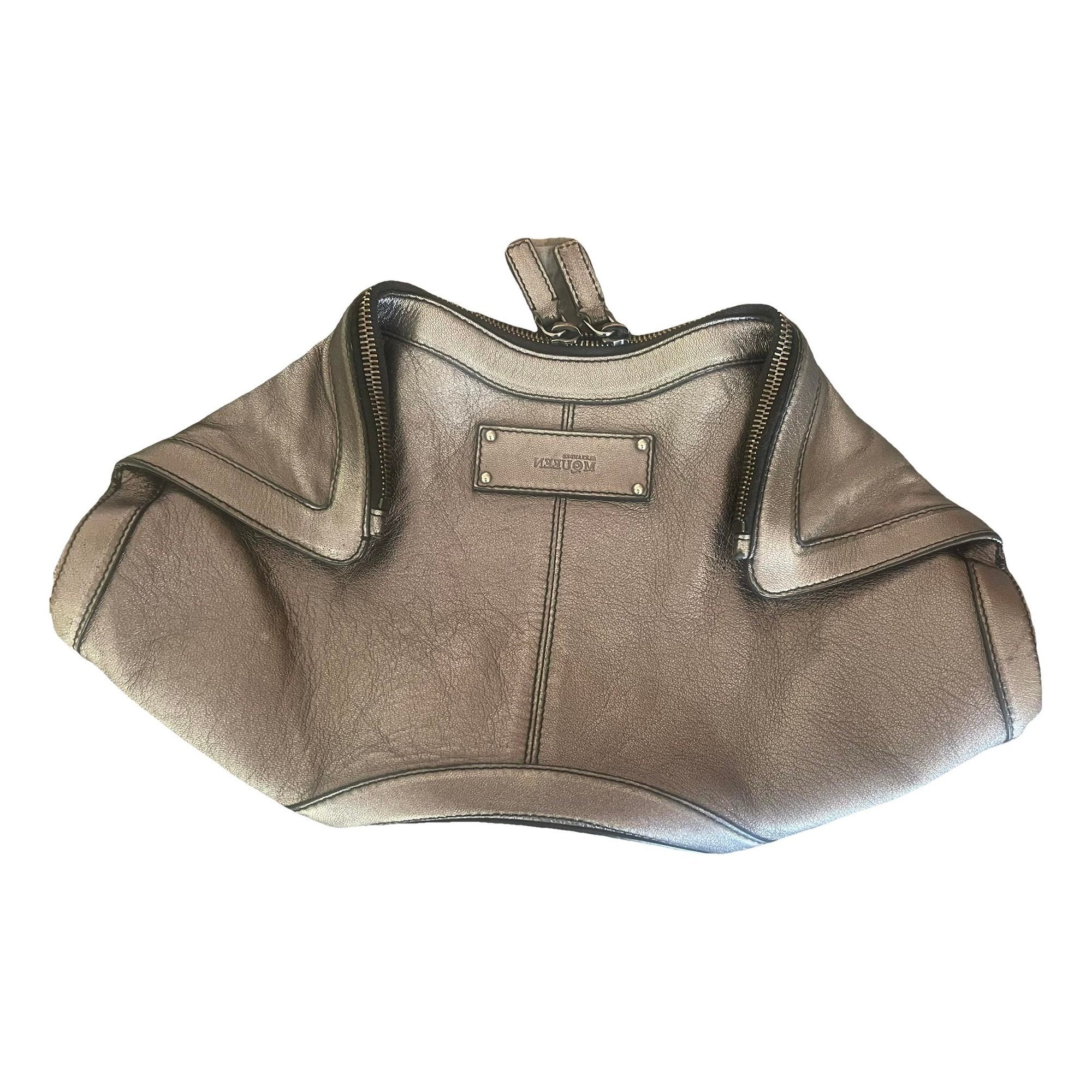 Manta leather clutch bag
