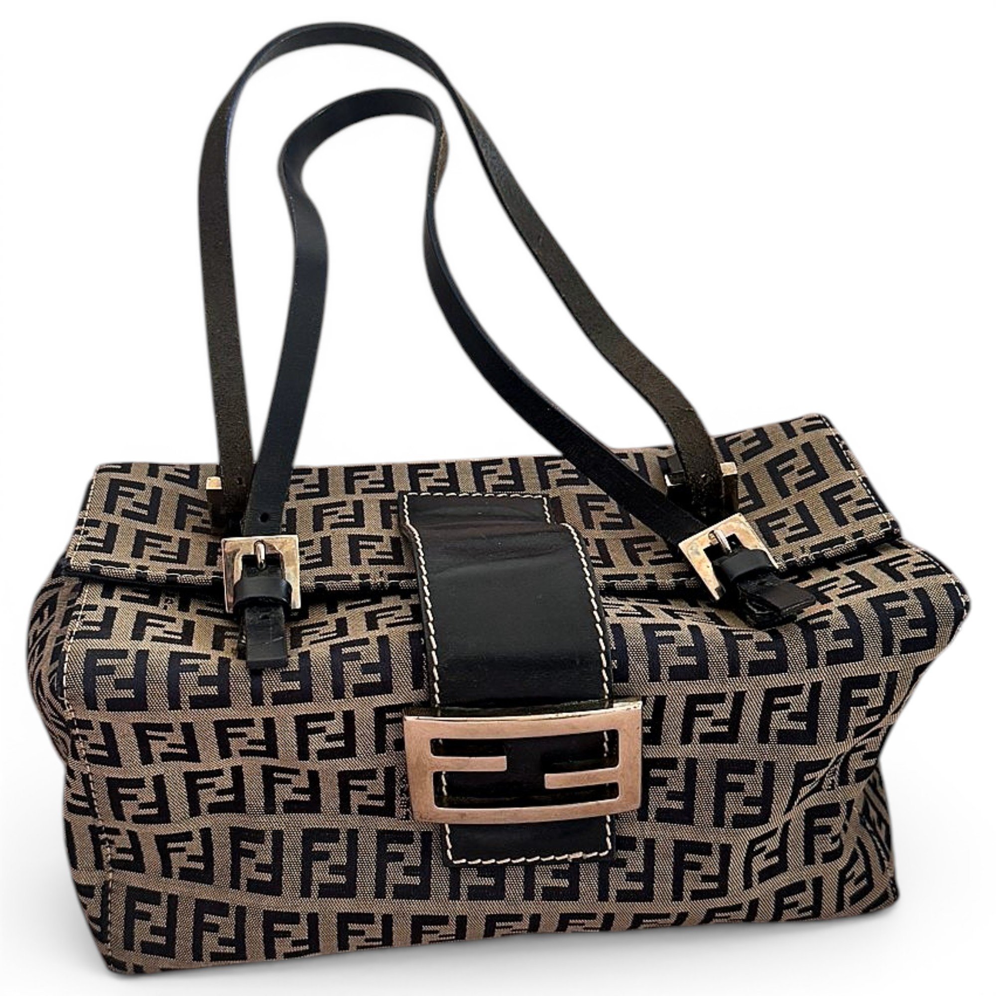Baguette leather handbag