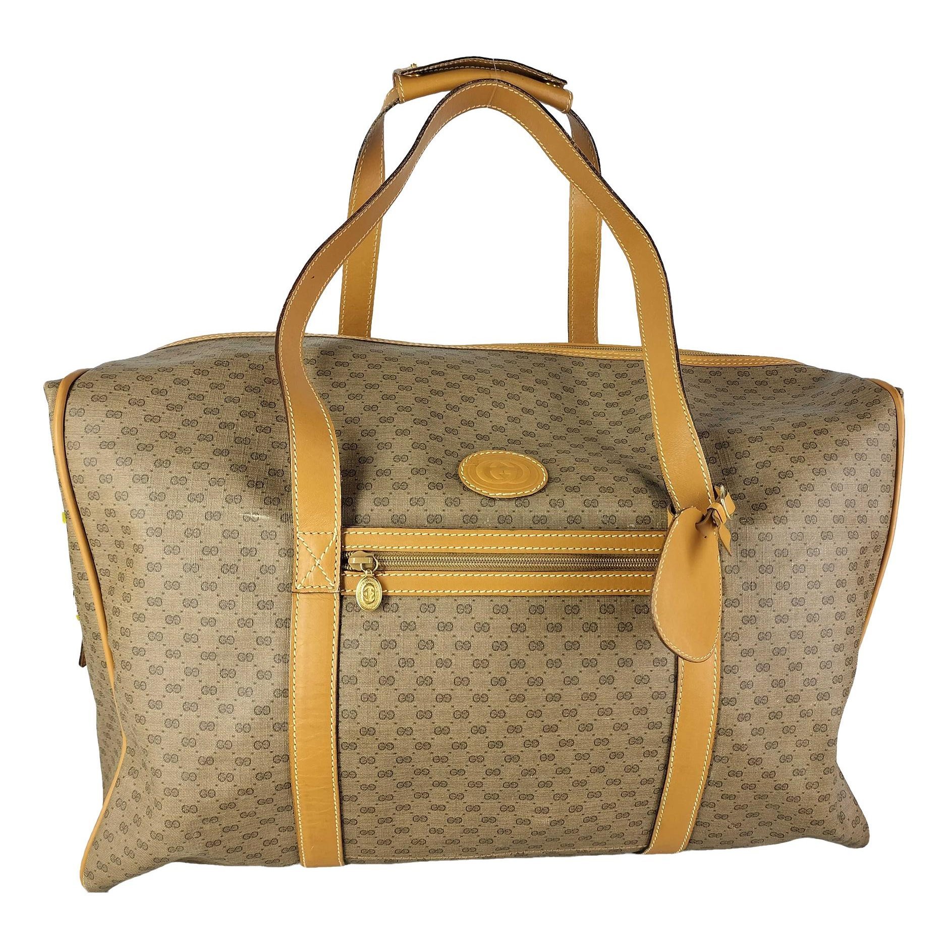 Leather travel bag