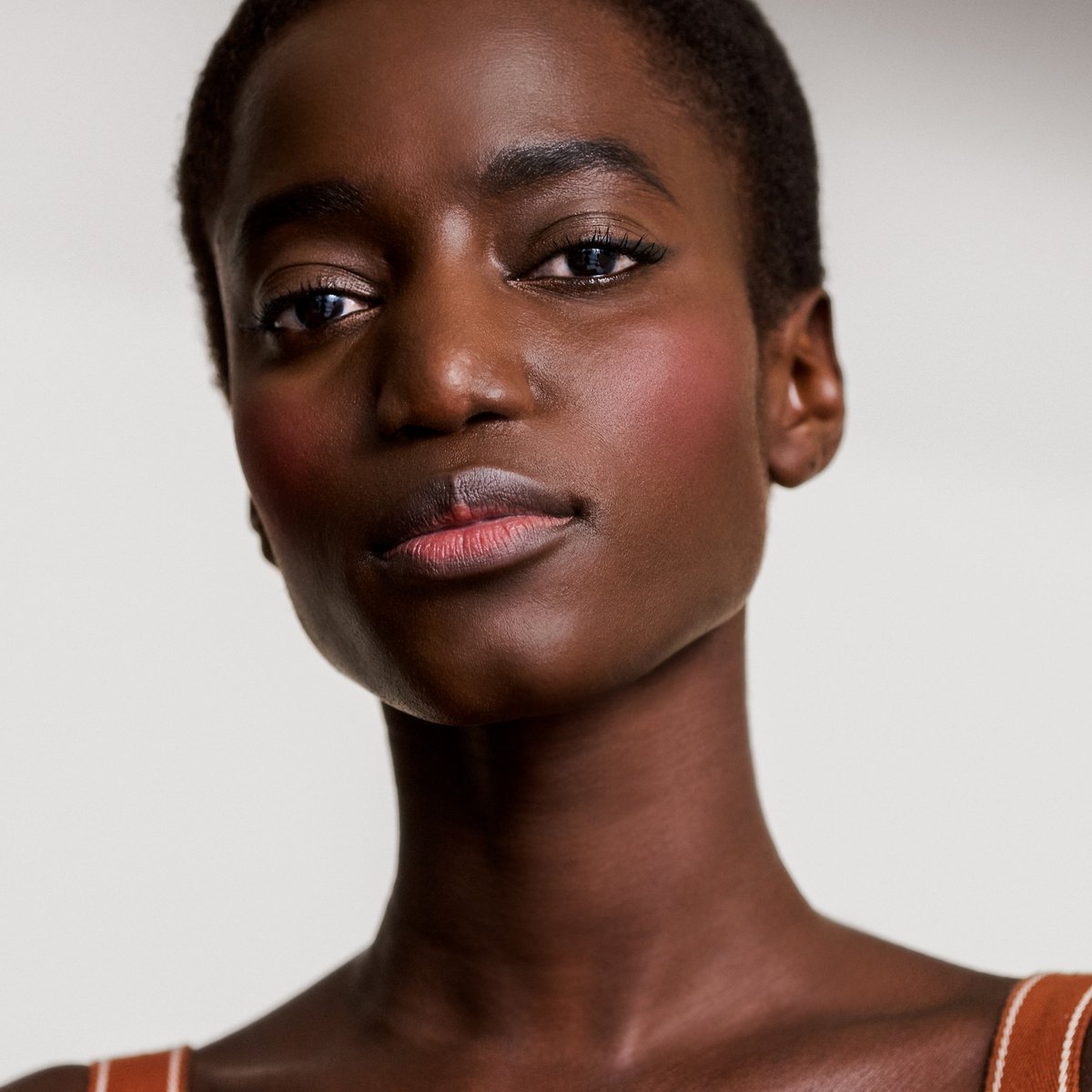 14 – rose Abricoté Rosy Lip Matte Enhancer, Rose Abricoté