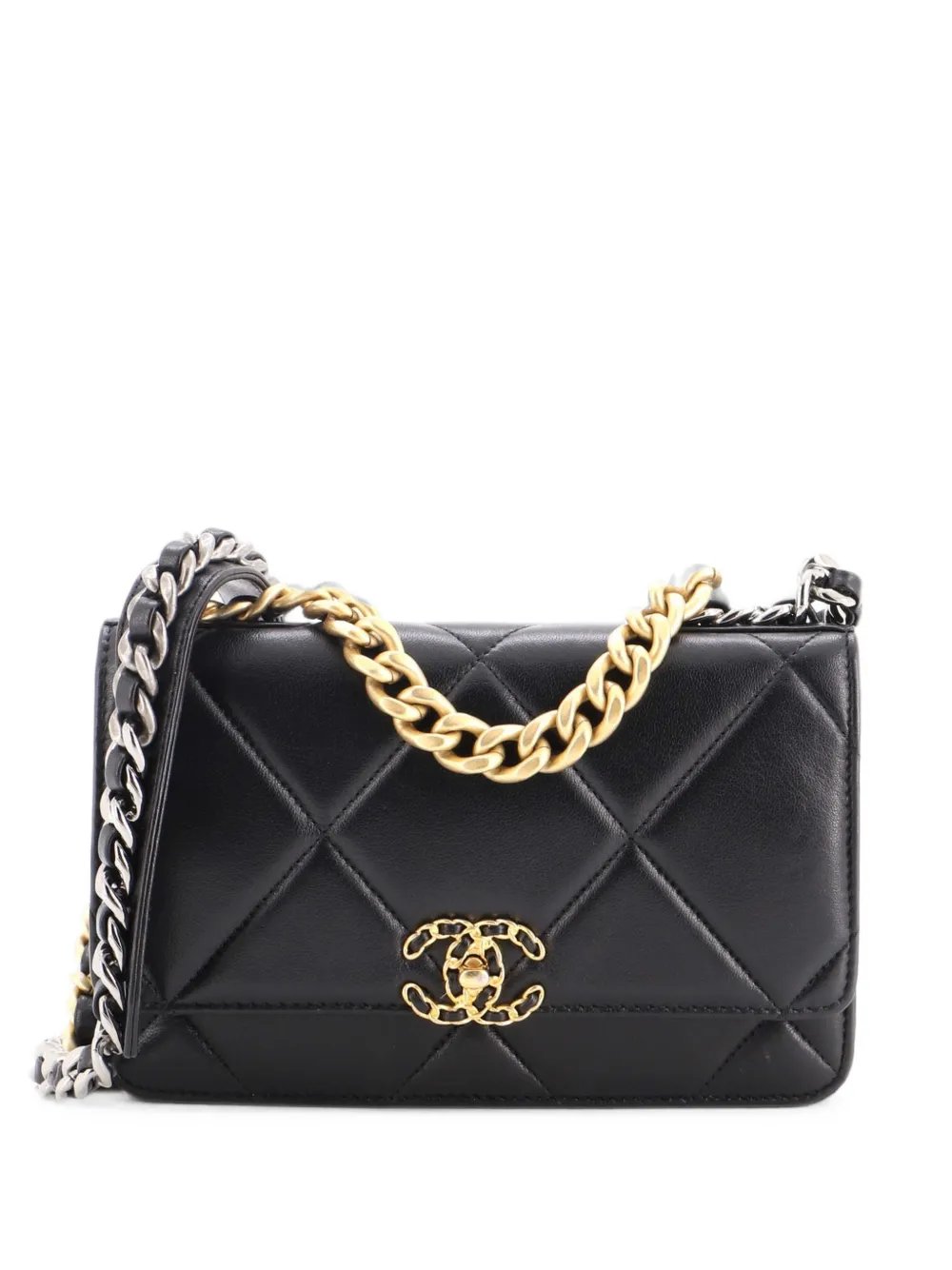 19 Wallet on Chain Quilted Lambskin crossbody bag