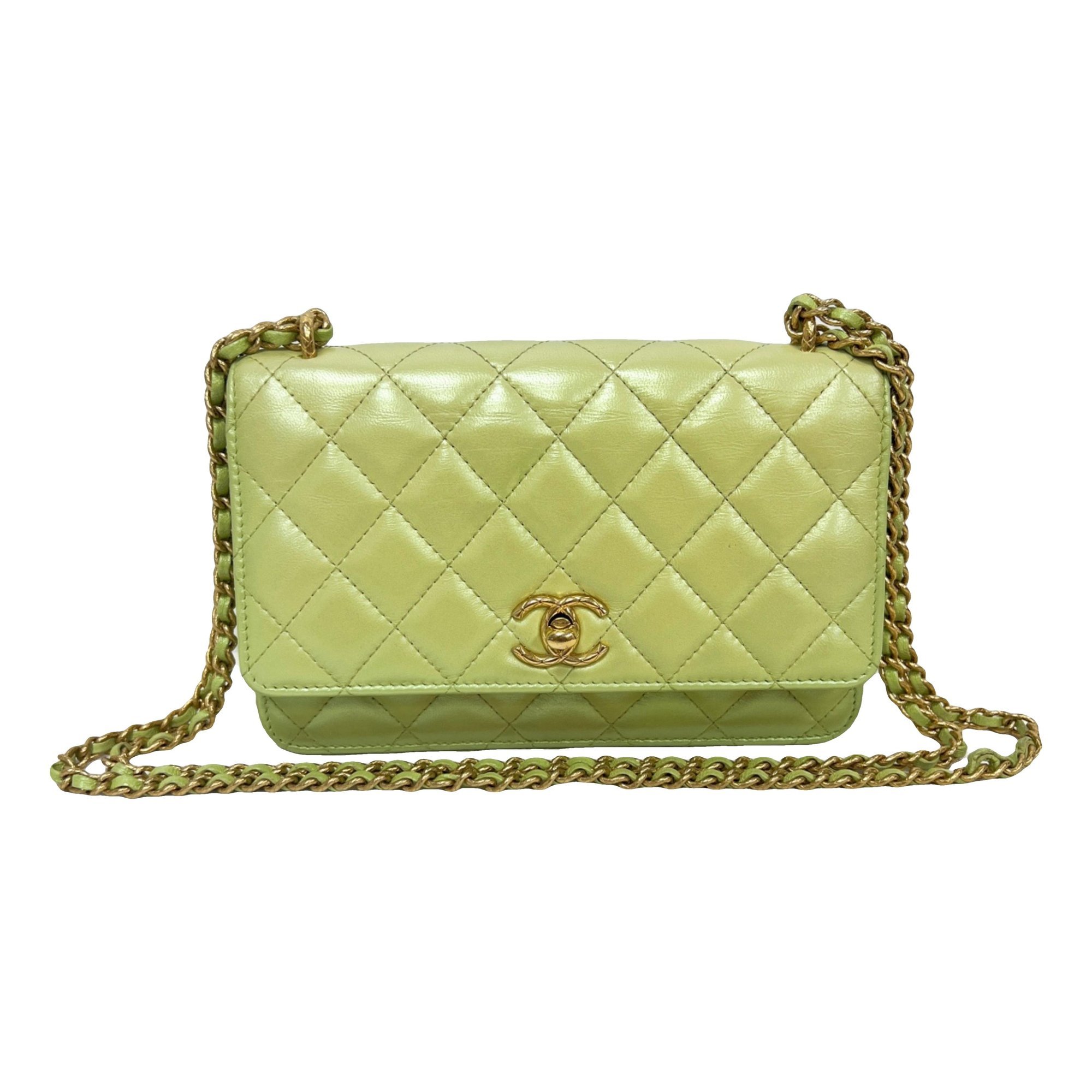 Wallet On Chain Timeless/Classique leather crossbody bag