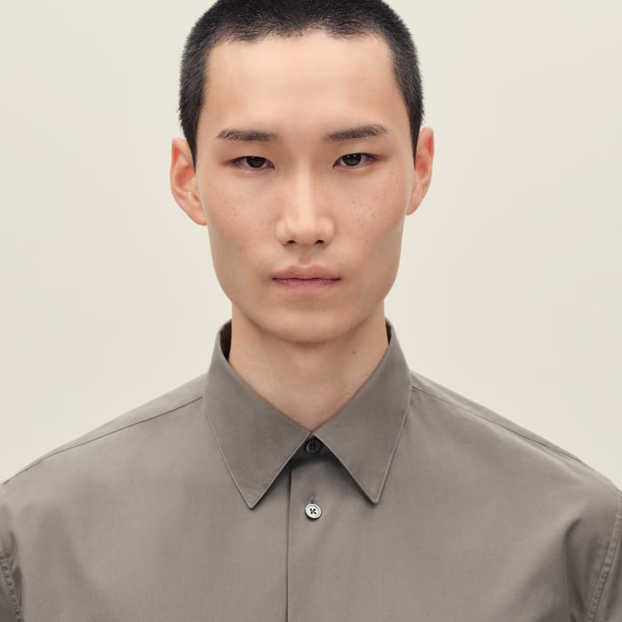 Gris Éléphant Straight Cut Shirt With Leather Detail