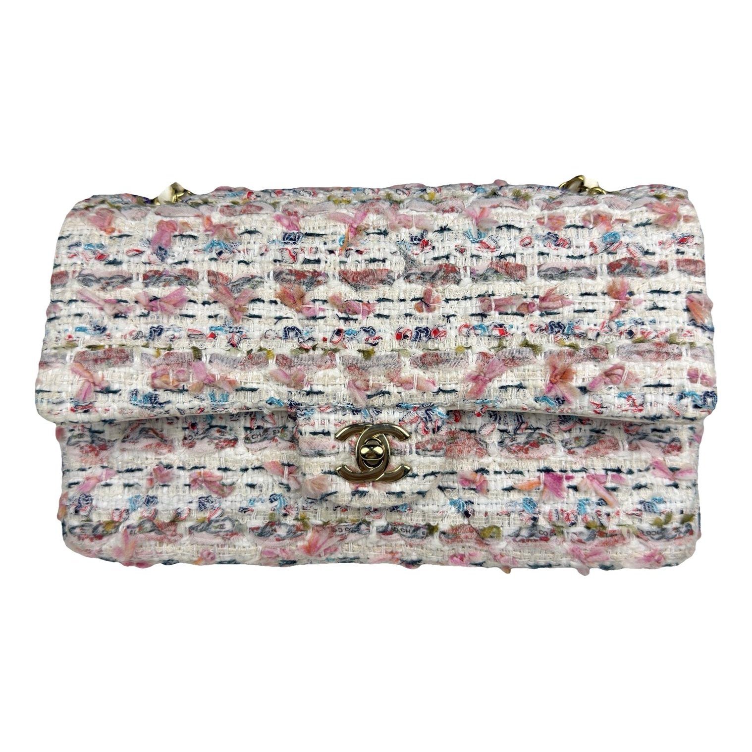 Timeless/Classique tweed crossbody bag