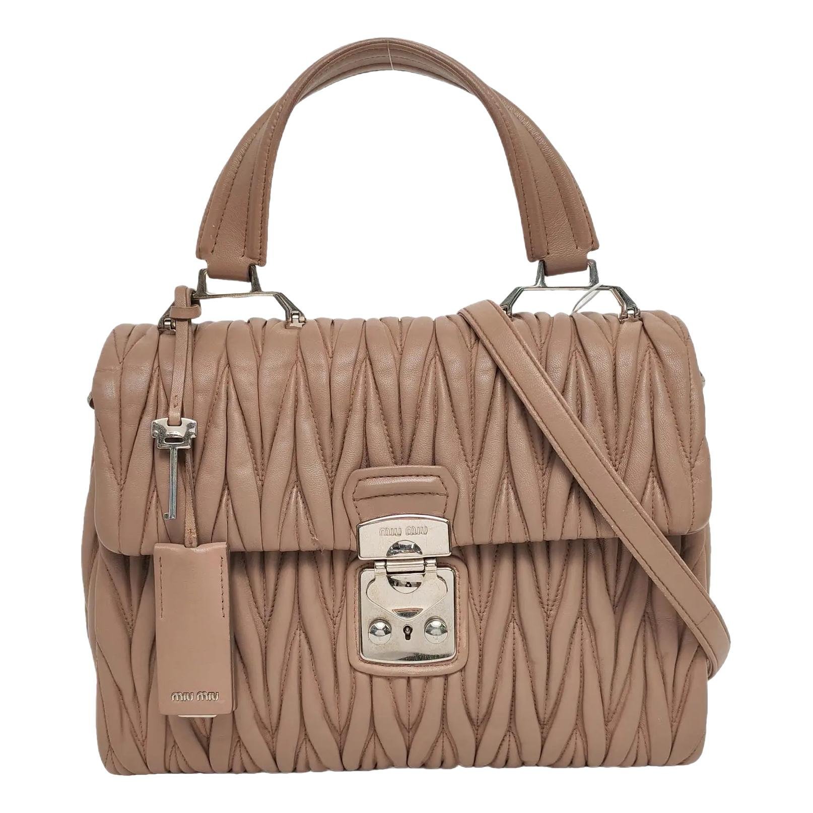 Coffer leather handbag