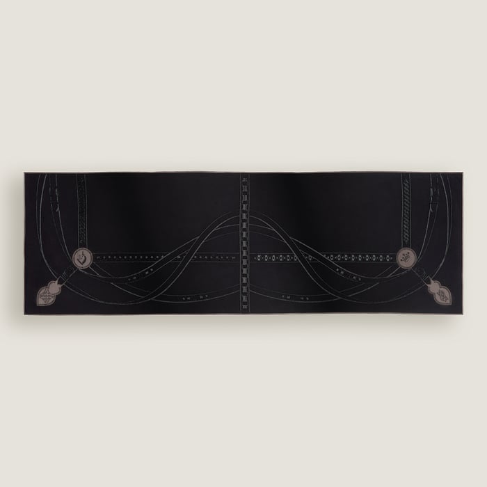 Noir La Promenade Du Matin Exceptional Embroidered Stole