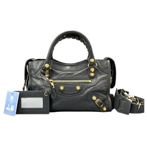 City leather crossbody bag