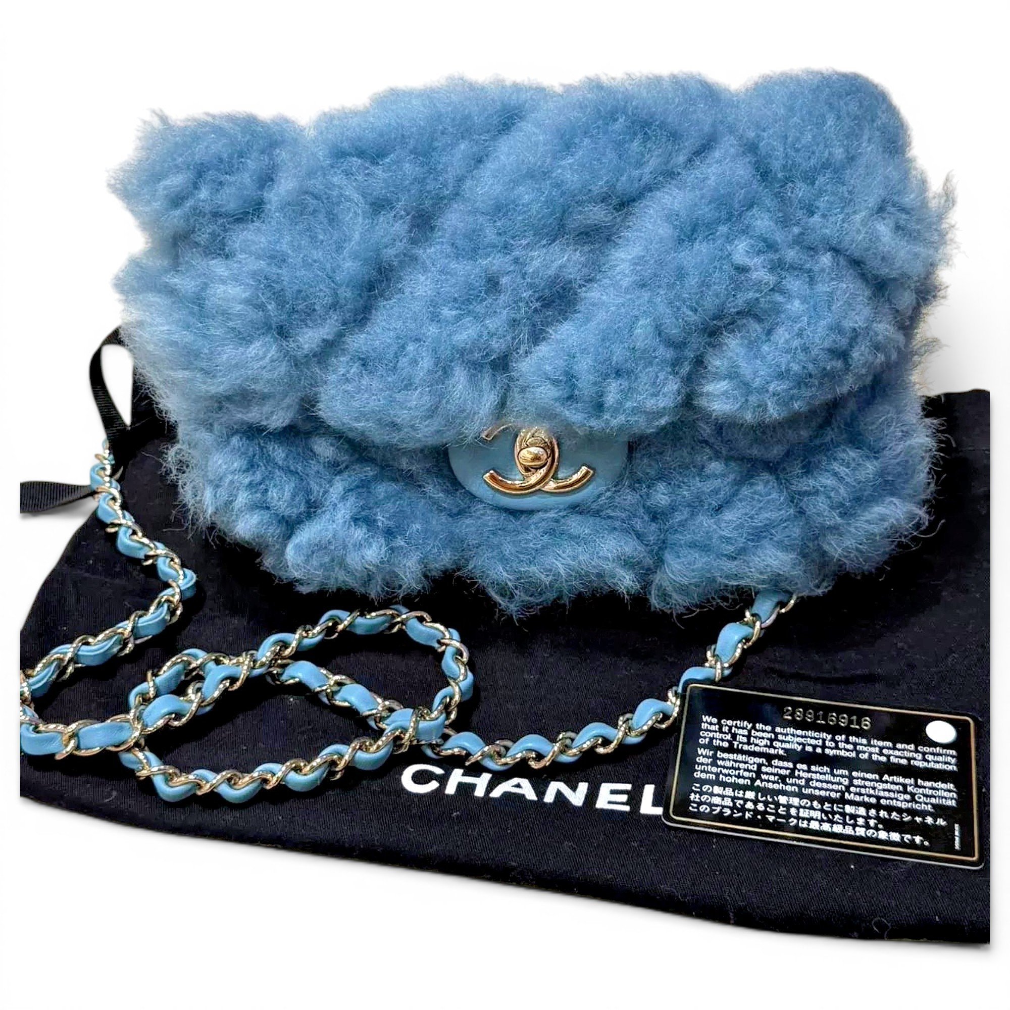 Timeless/Classique cashmere handbag