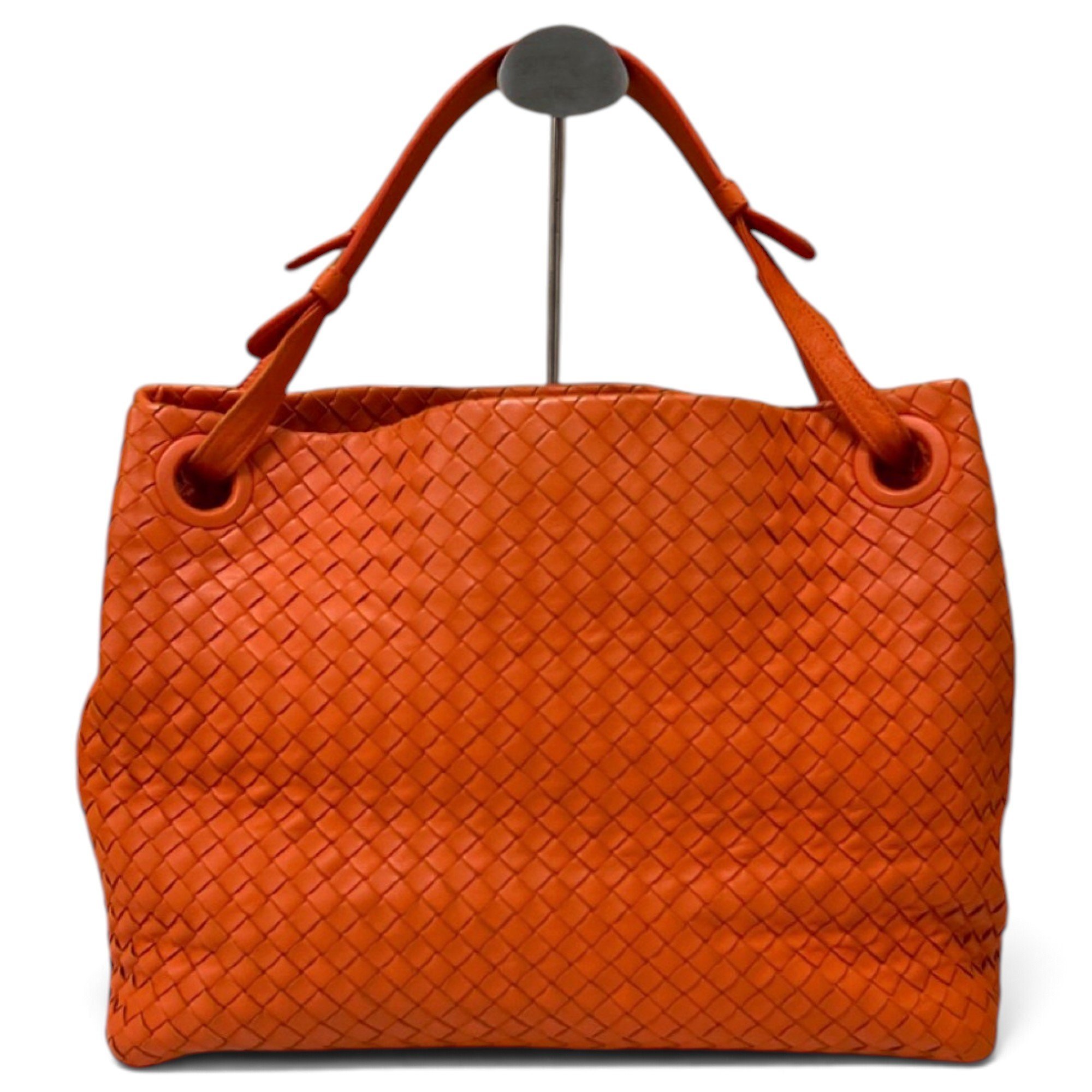 Leather tote