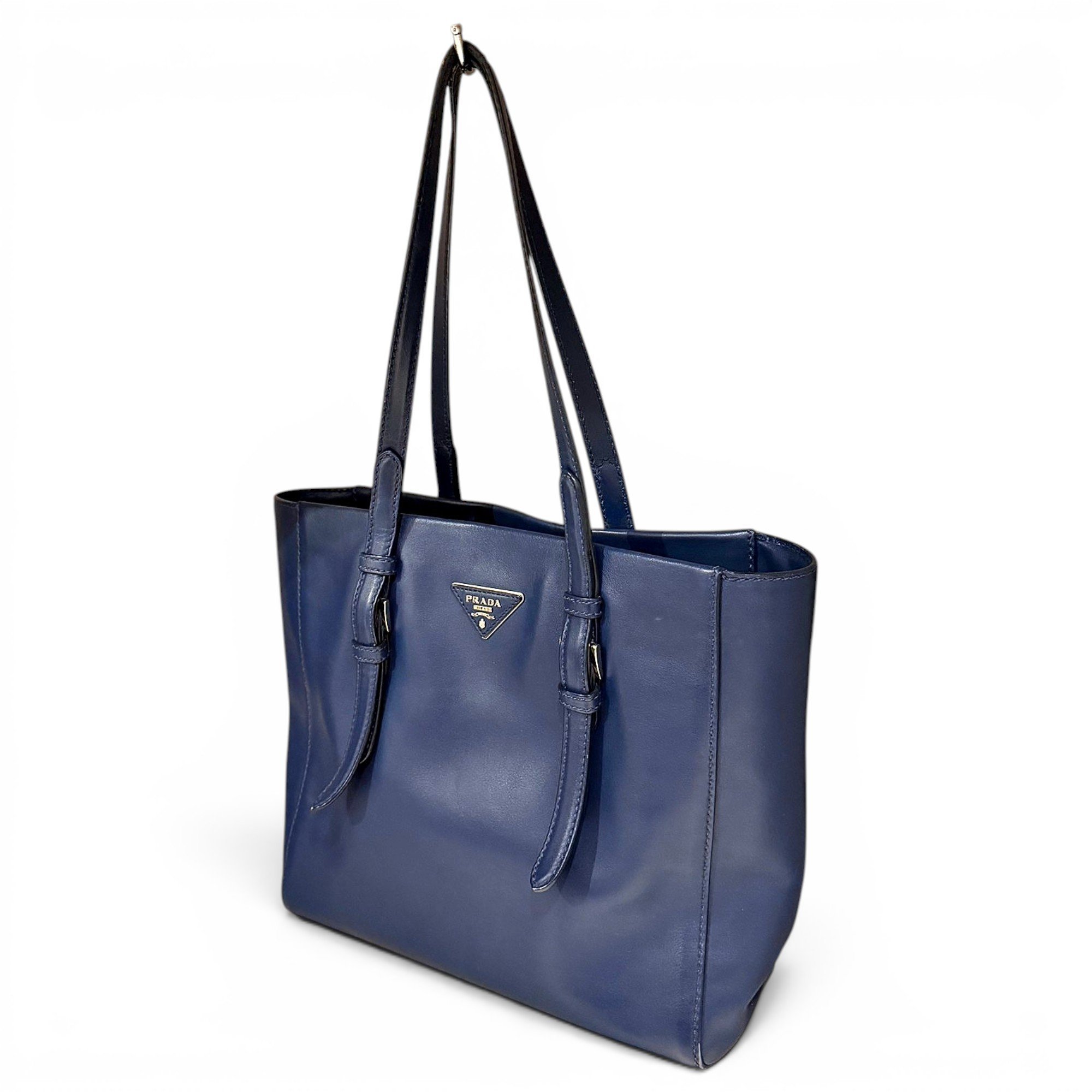 Leather clutch bag