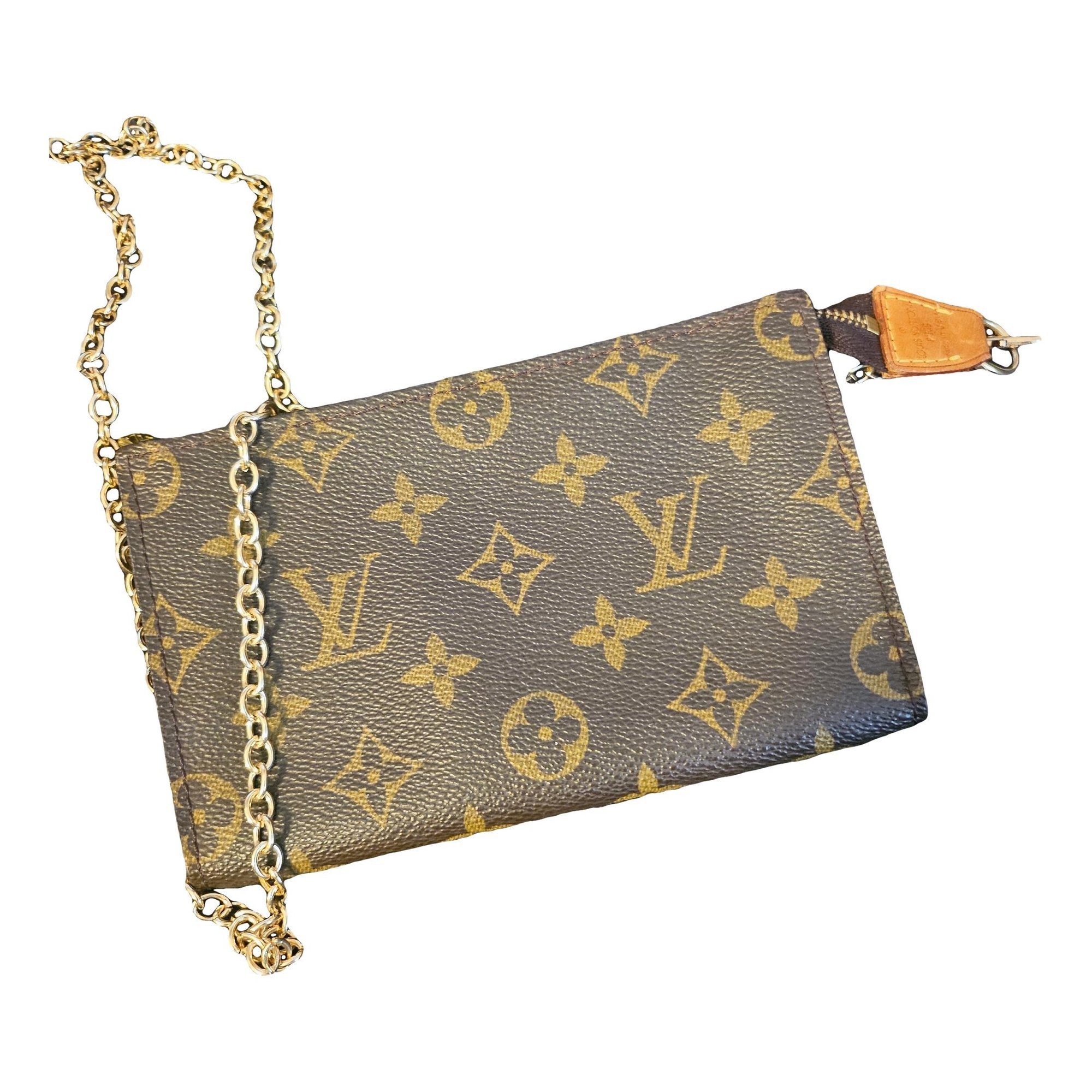 Pochette Accessoire leather handbag