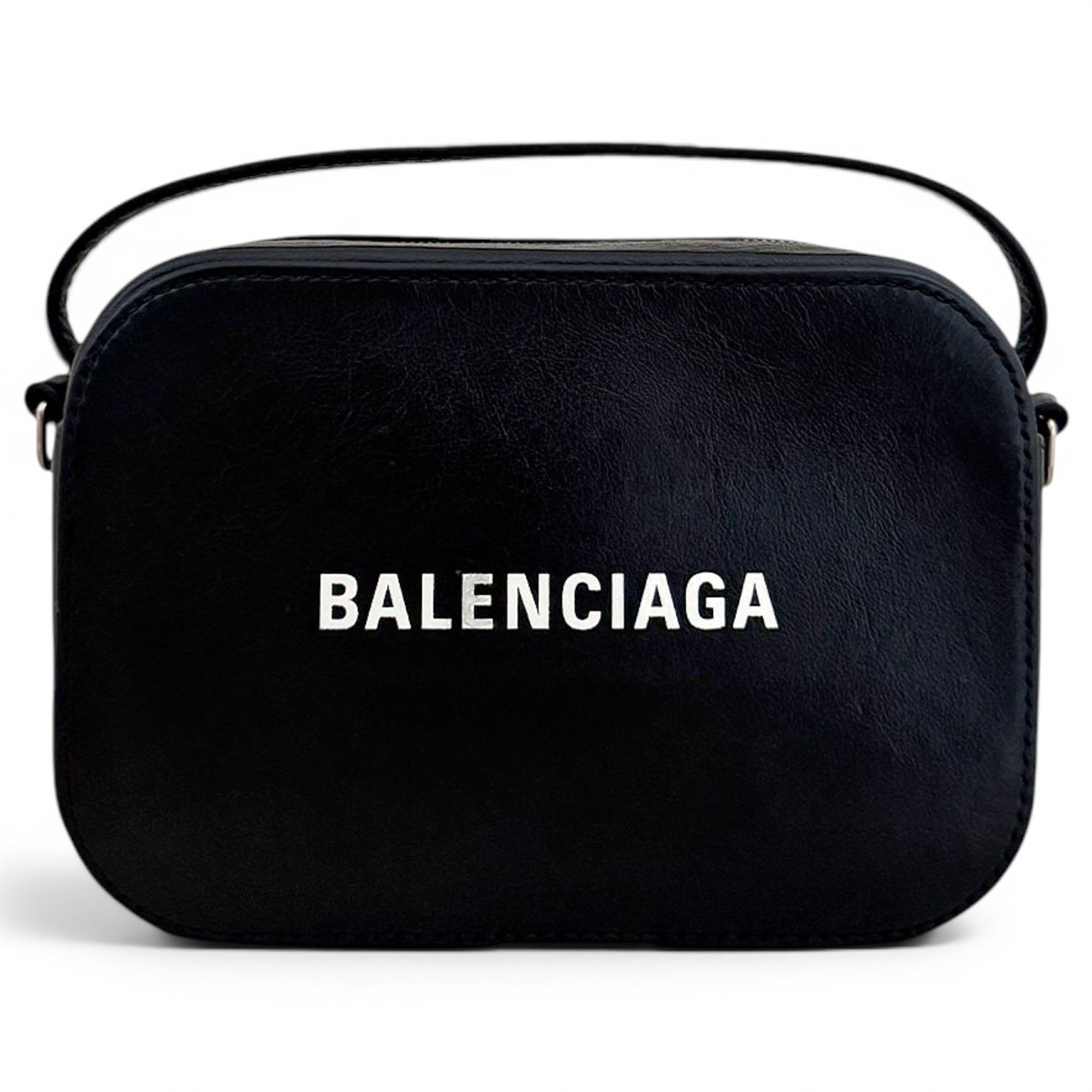 Everyday leather handbag