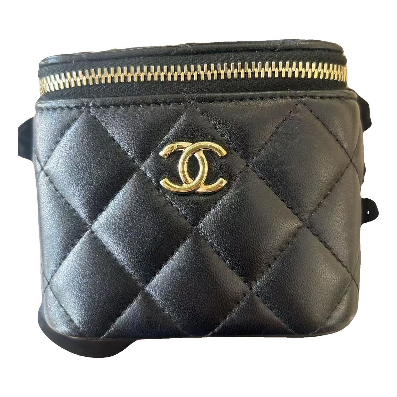 Trendy CC Vanity leather handbag