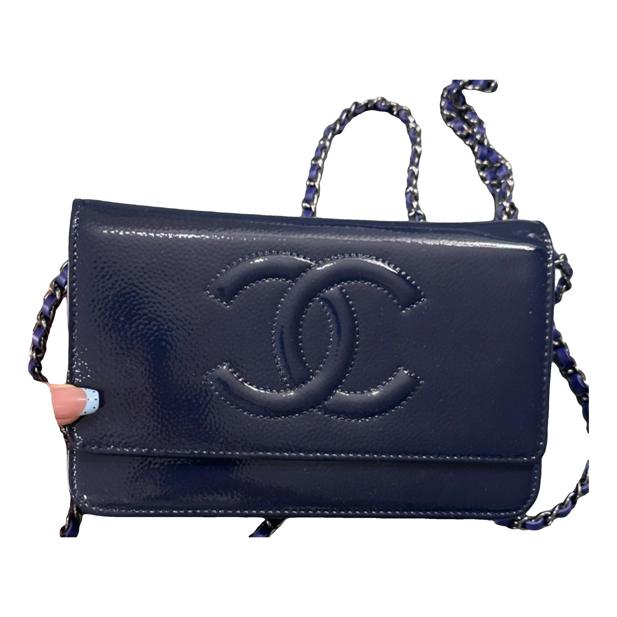 Wallet On Chain Double C patent leather crossbody bag