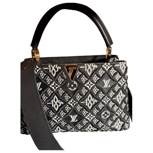 Capucines leather handbag