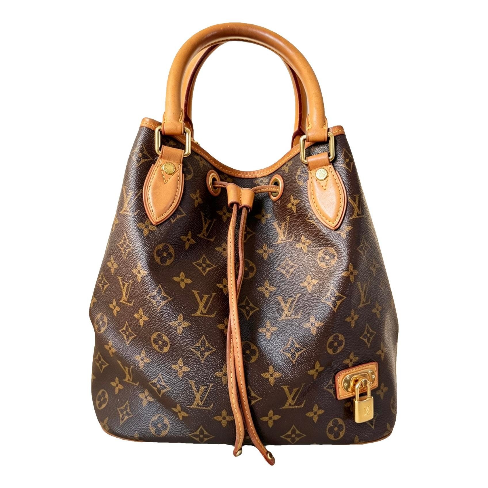 Bucket leather handbag
