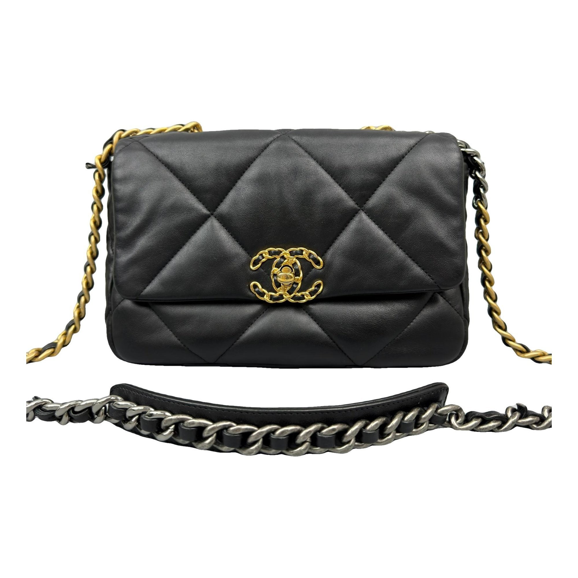 Chanel 19 leather handbag
