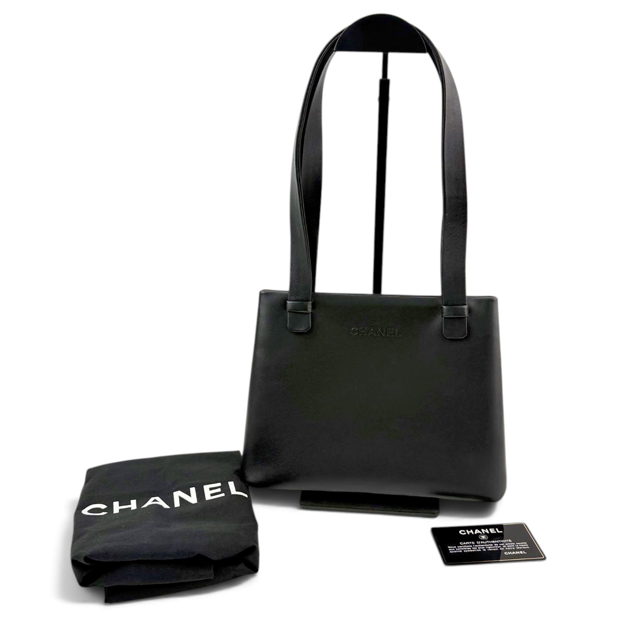 Leather tote
