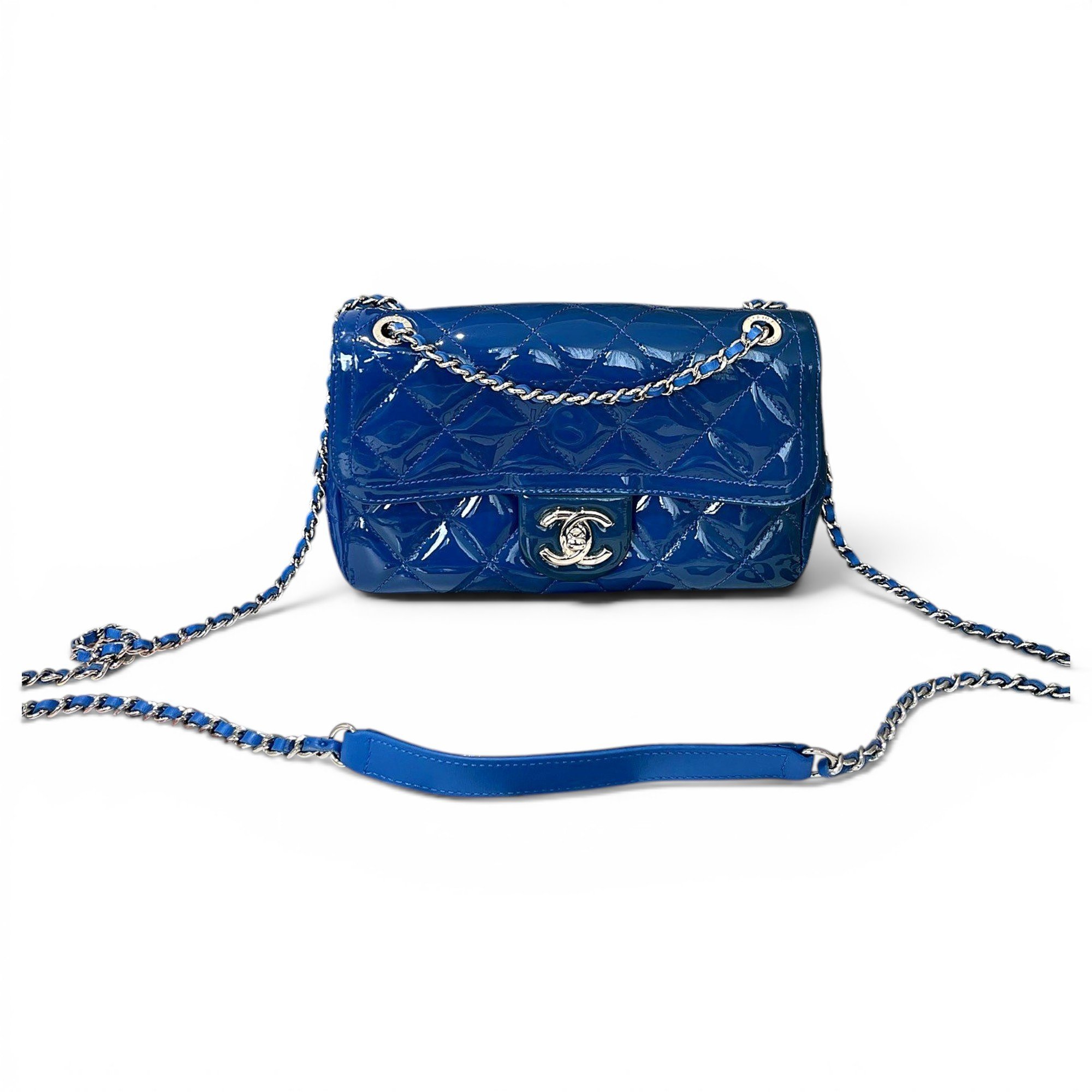 Timeless/Classique patent leather handbag