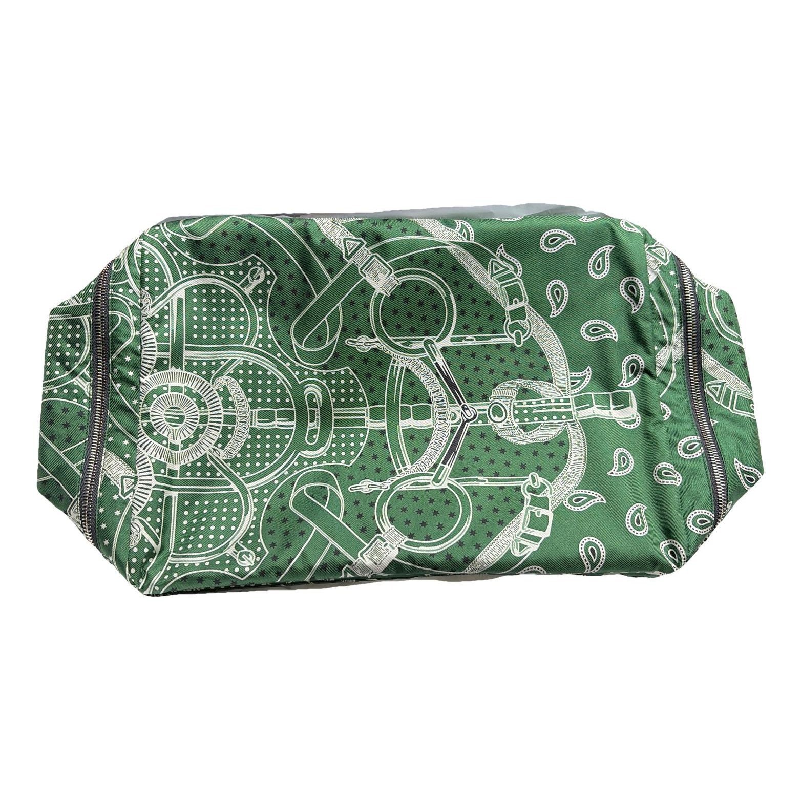 Silk vanity case