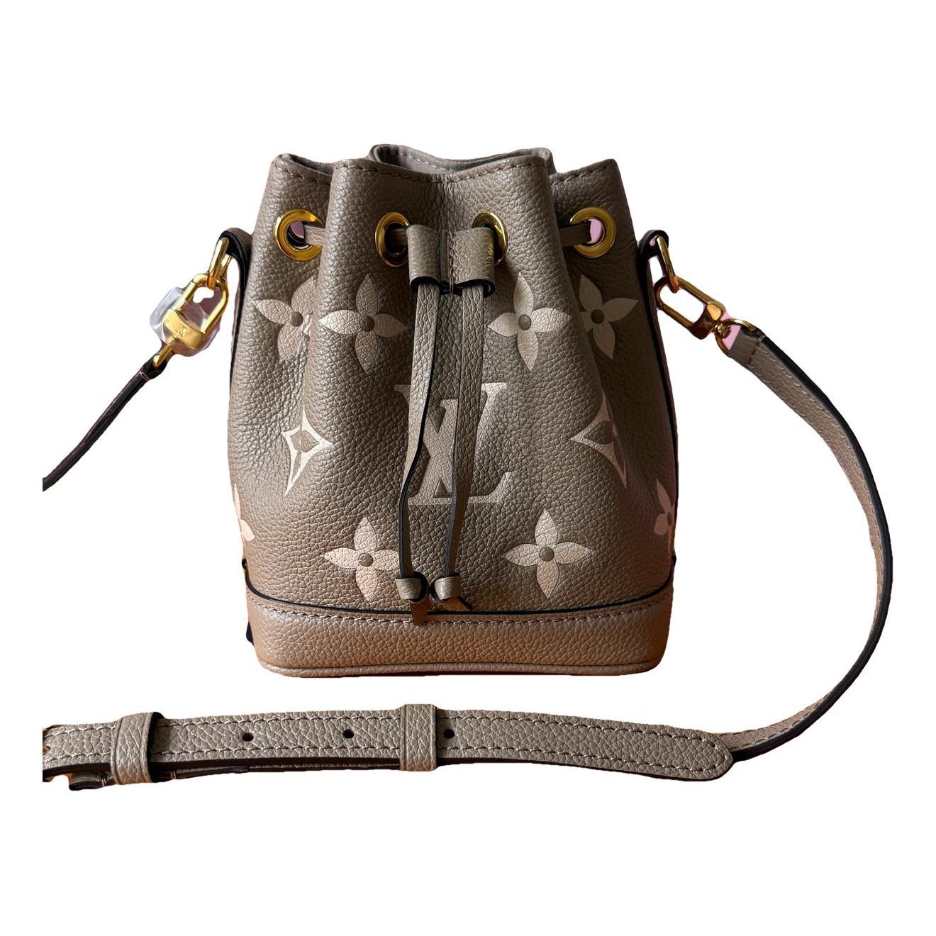 Nano Noé leather crossbody bag