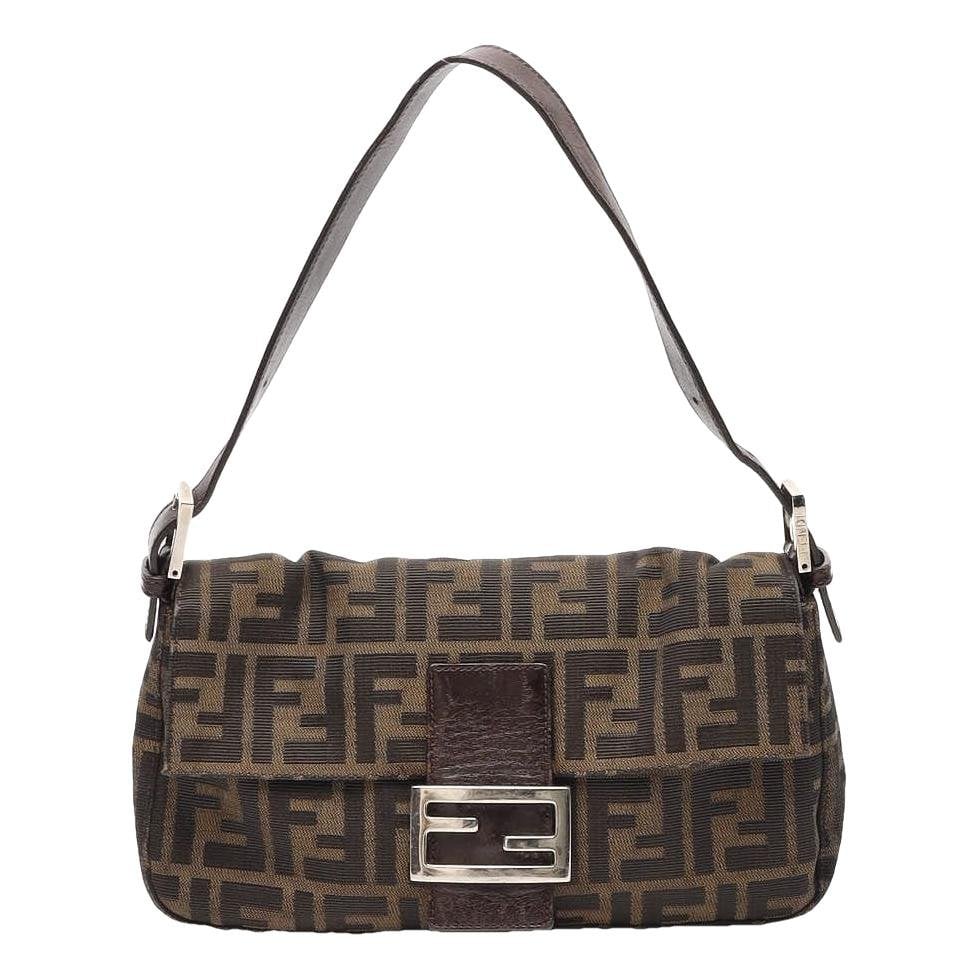 Baguette leather handbag