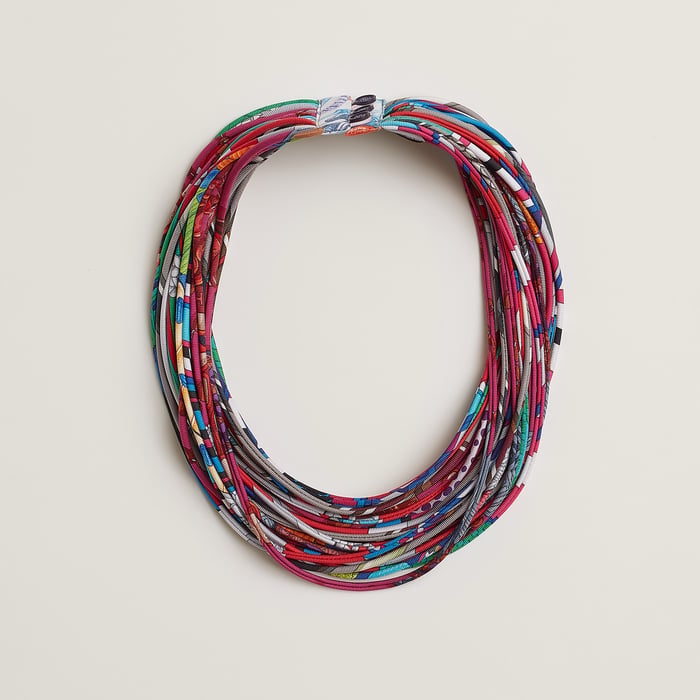 Random Multistrand Simple Necklace