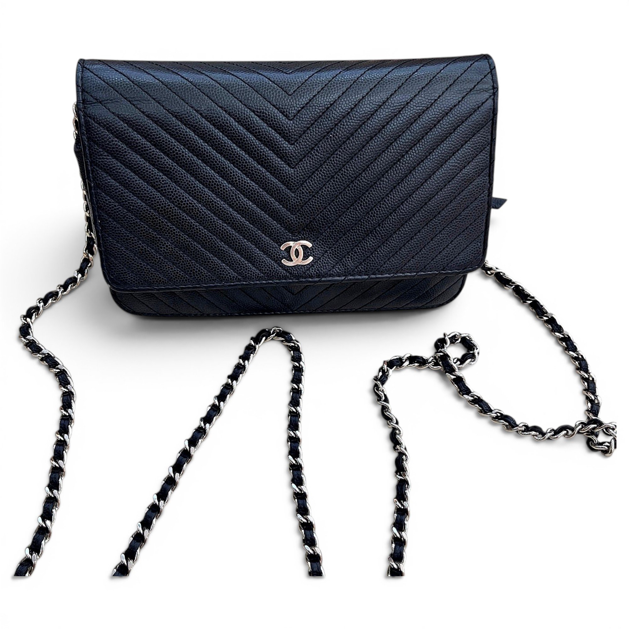 Wallet On Chain Timeless/Classique leather crossbody bag