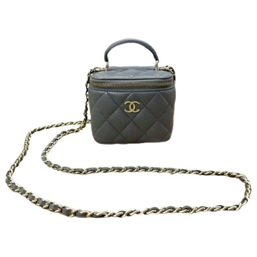 Trendy CC Vanity leather handbag