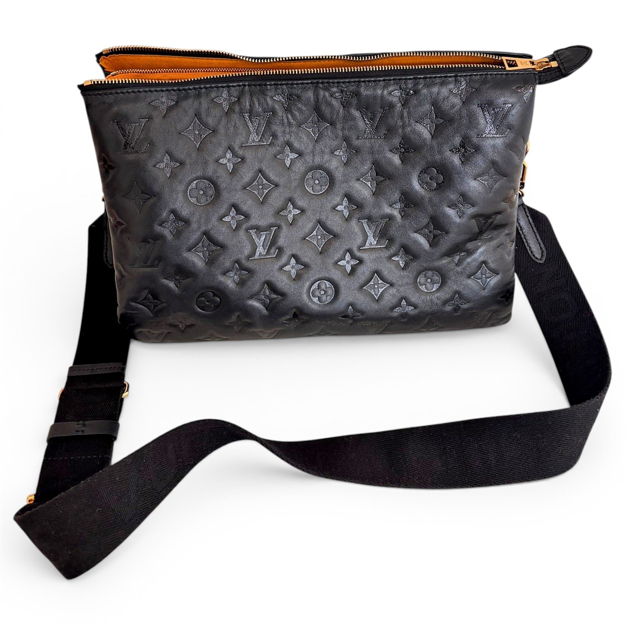 Coussin leather handbag