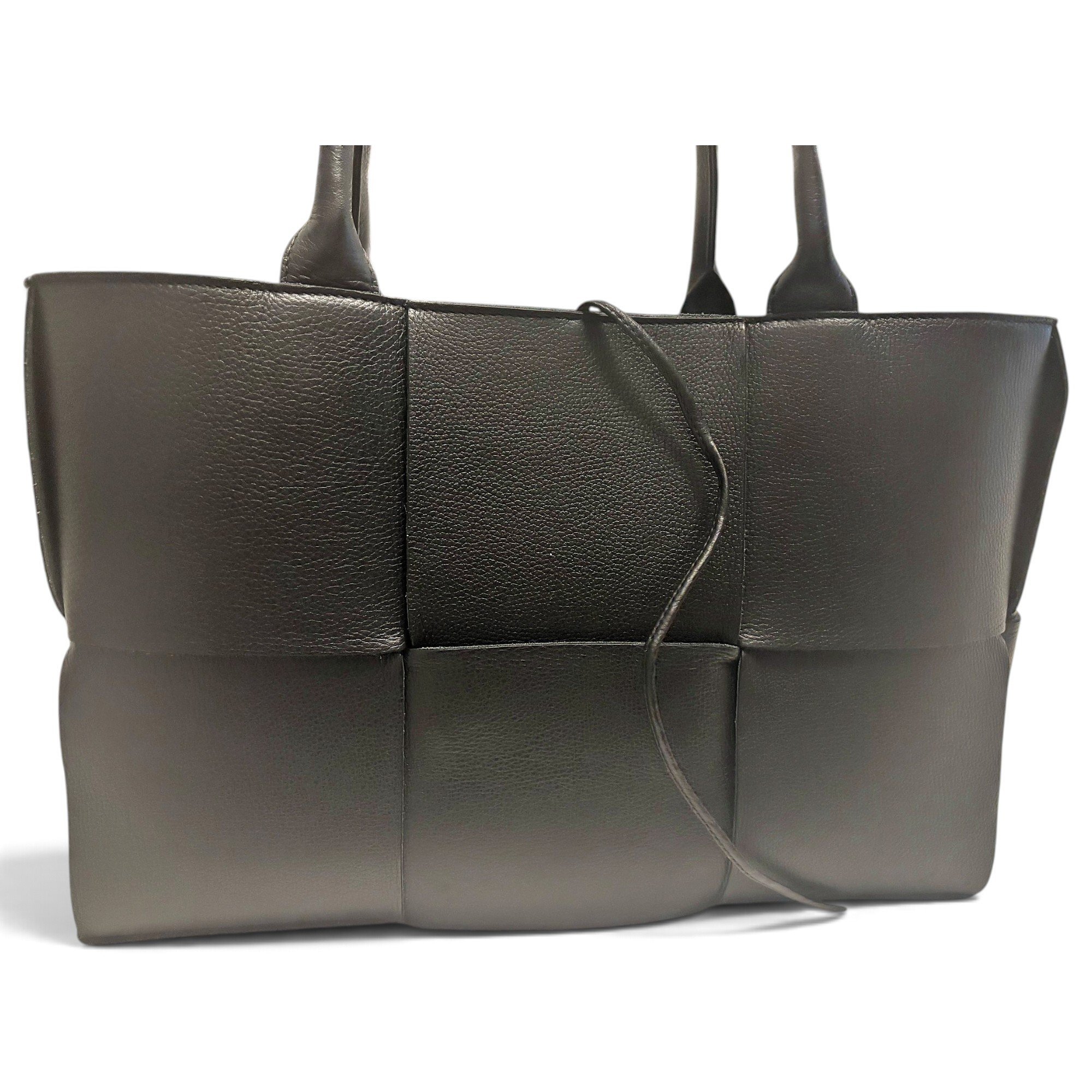 Arco leather handbag
