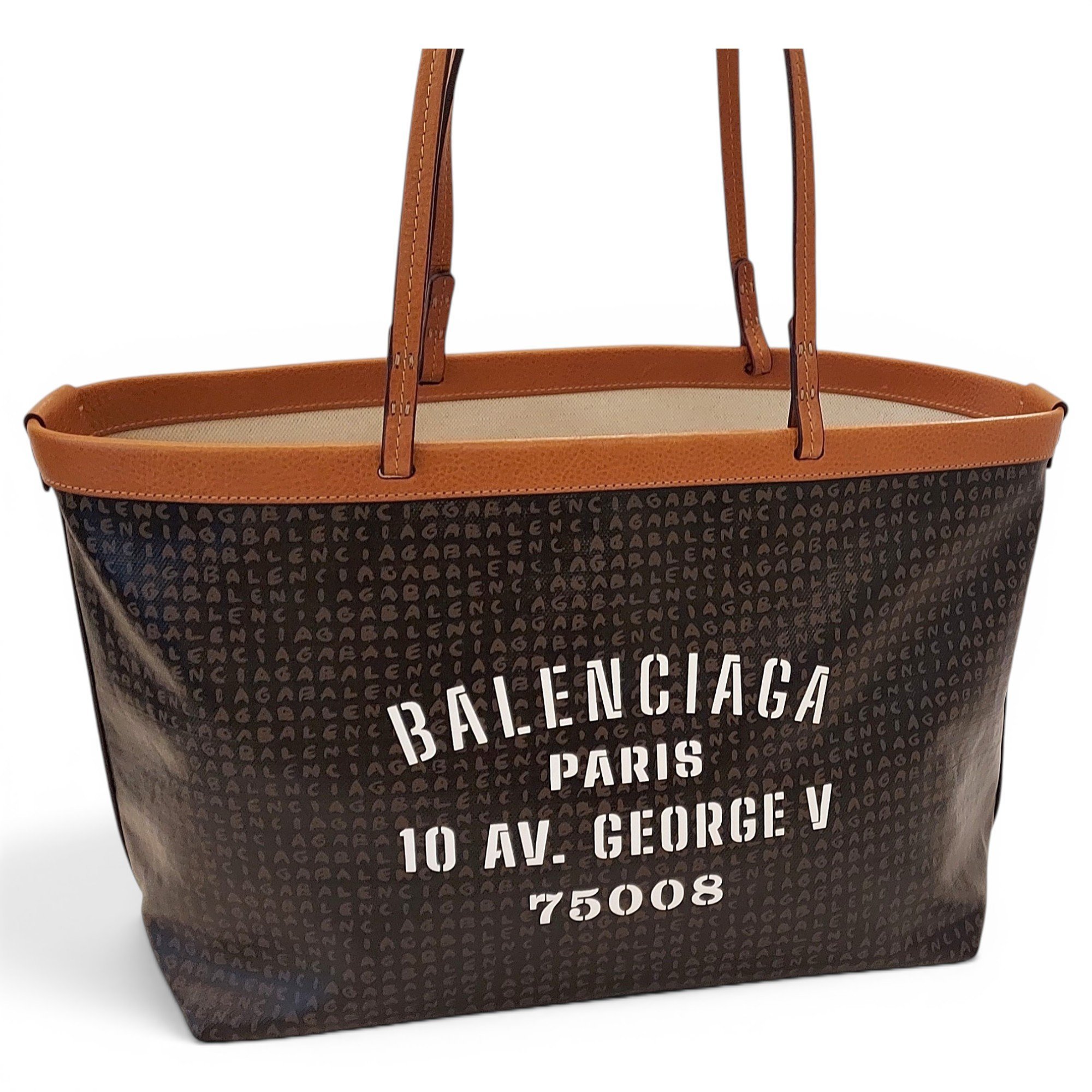 Leather tote