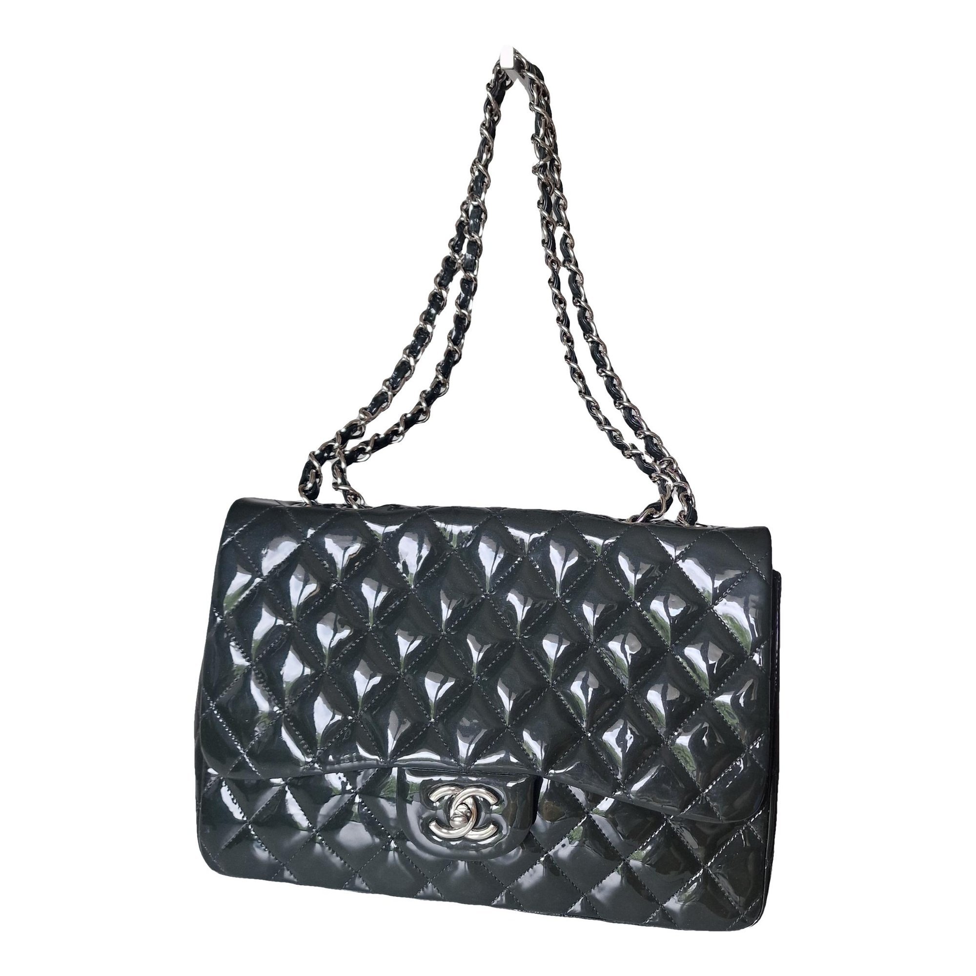 Timeless/Classique patent leather handbag