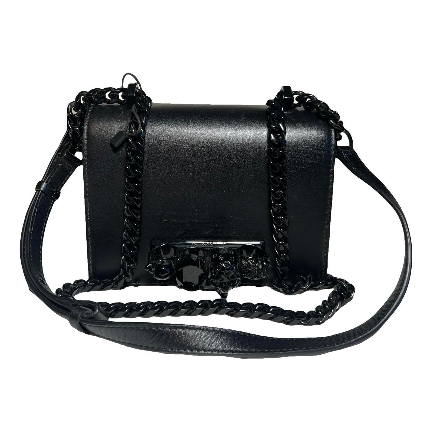 Knuckle leather bag